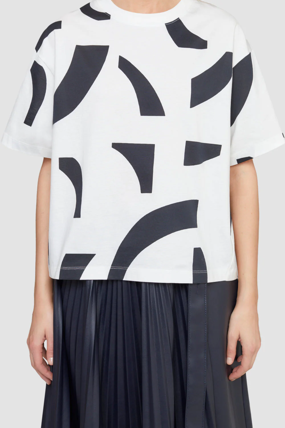 Abstract Tile Oversized Ss T-Shirt - Image 5