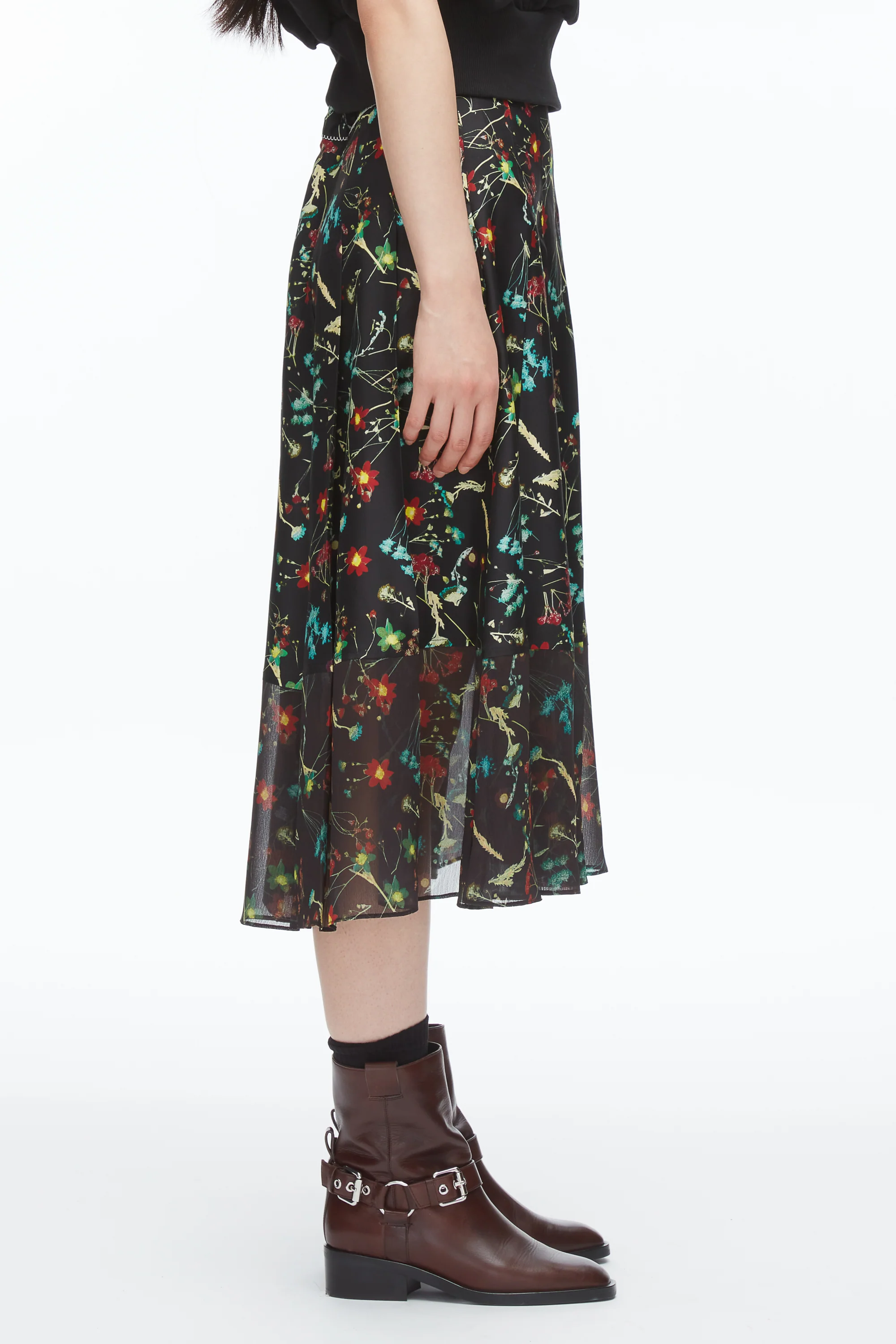 Bliss Floral Pleated Skirt - Image 4