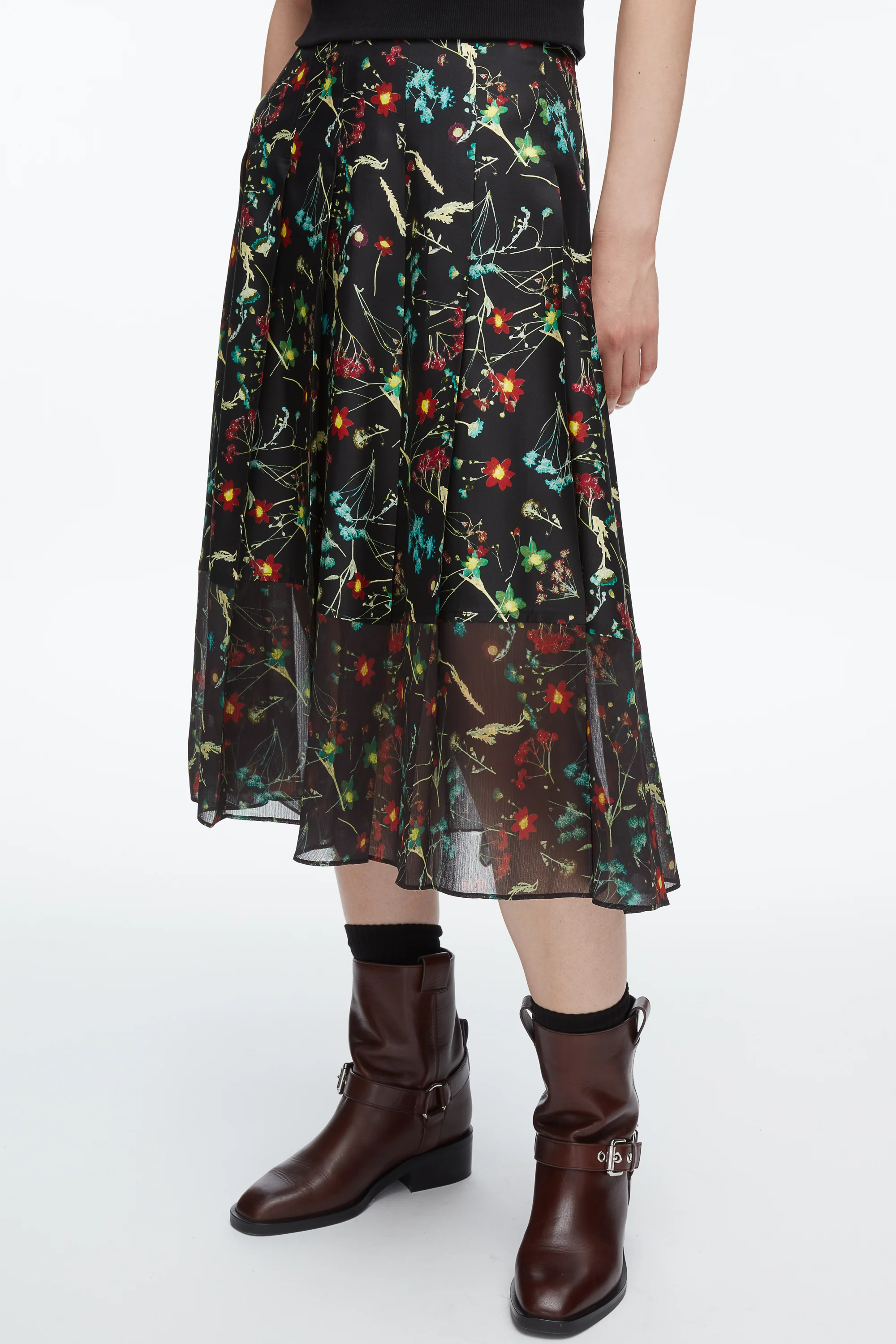 Bliss Floral Pleated Skirt - Image 6