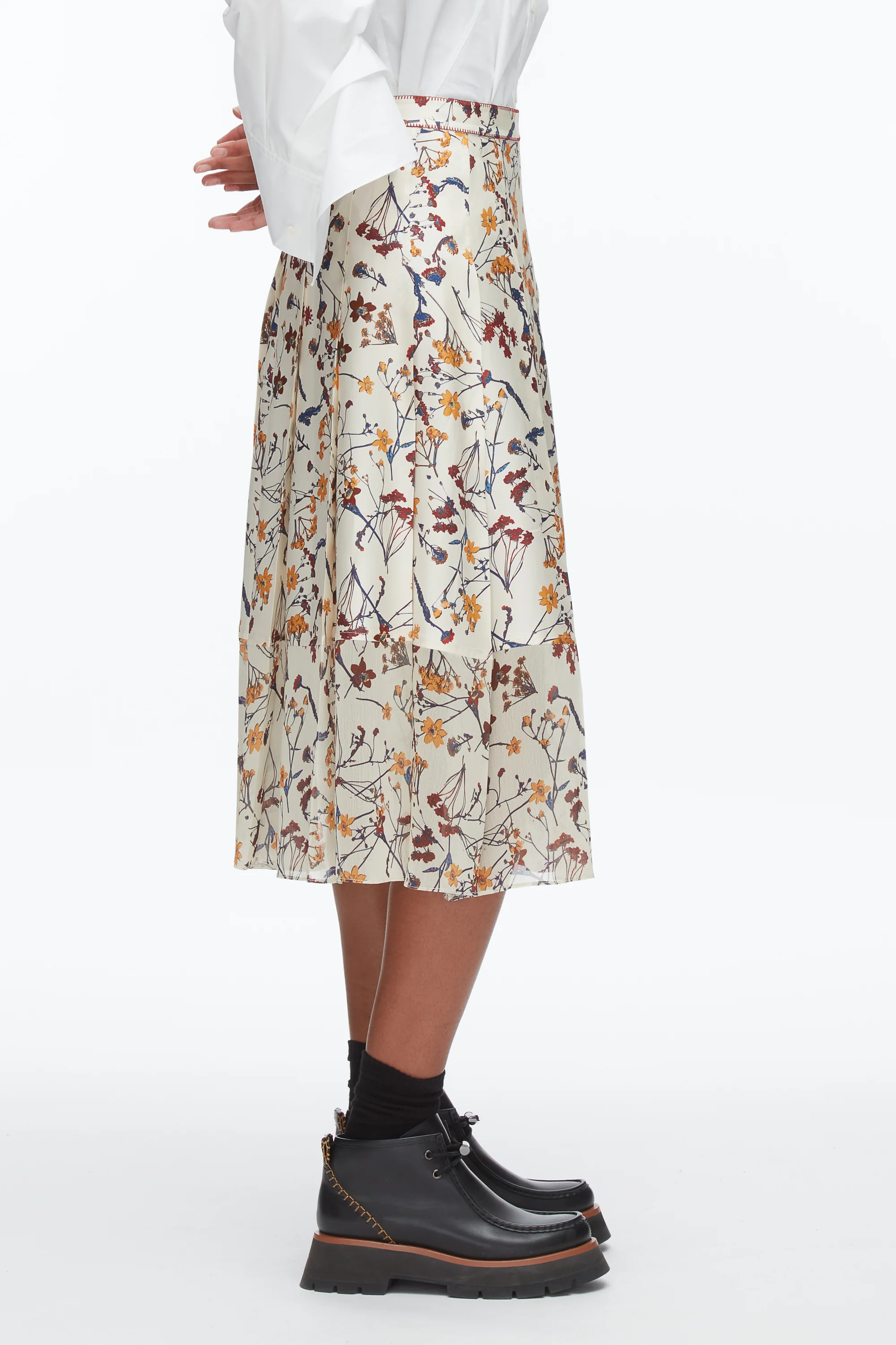 Bliss Floral Pleated Skirt - Image 10