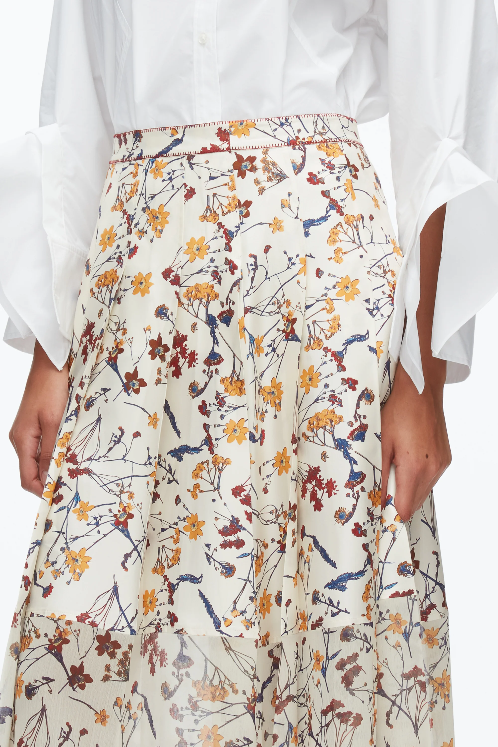 Bliss Floral Pleated Skirt - Image 12