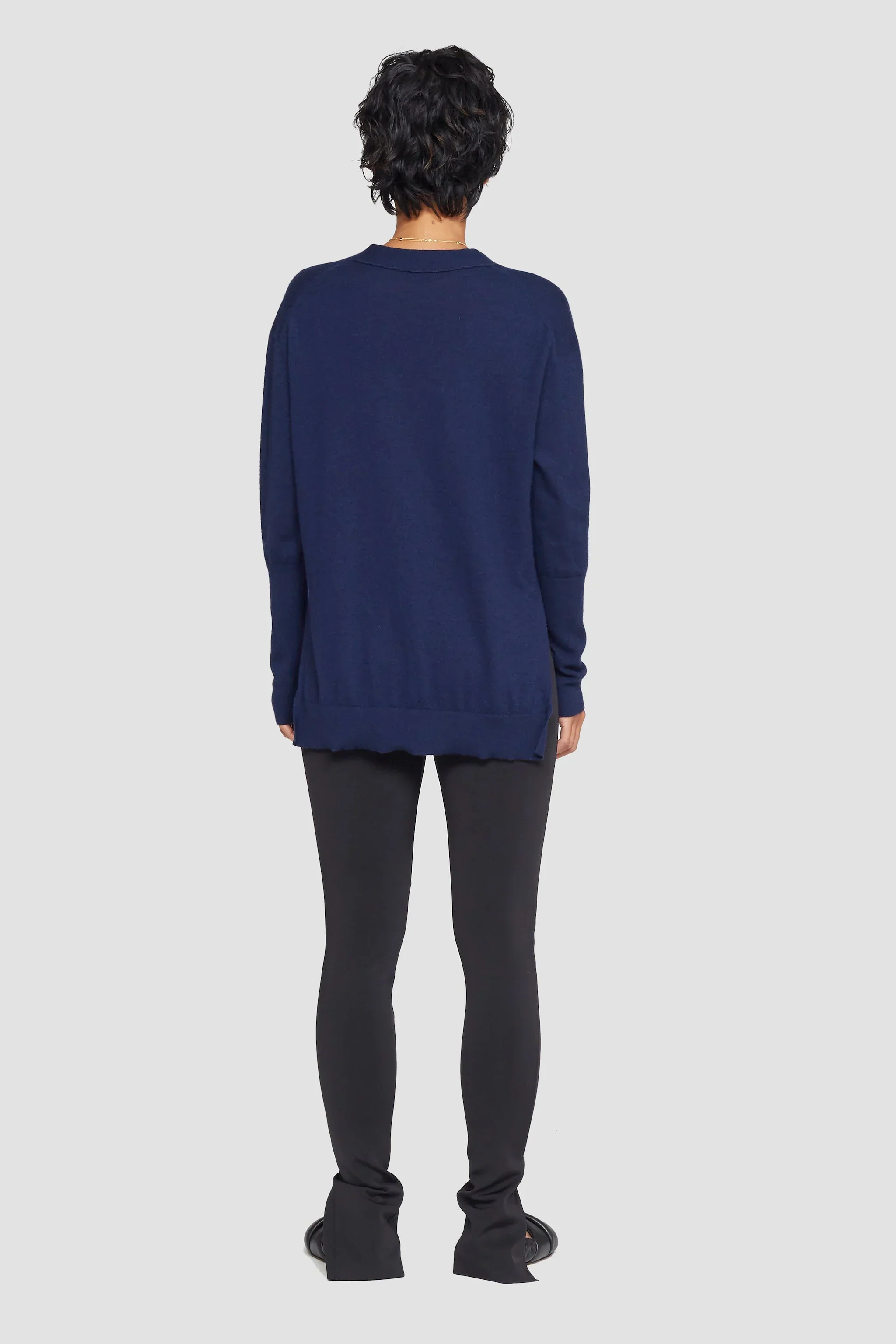 The Cashmere Cardigan With Side Slits - Image 4
