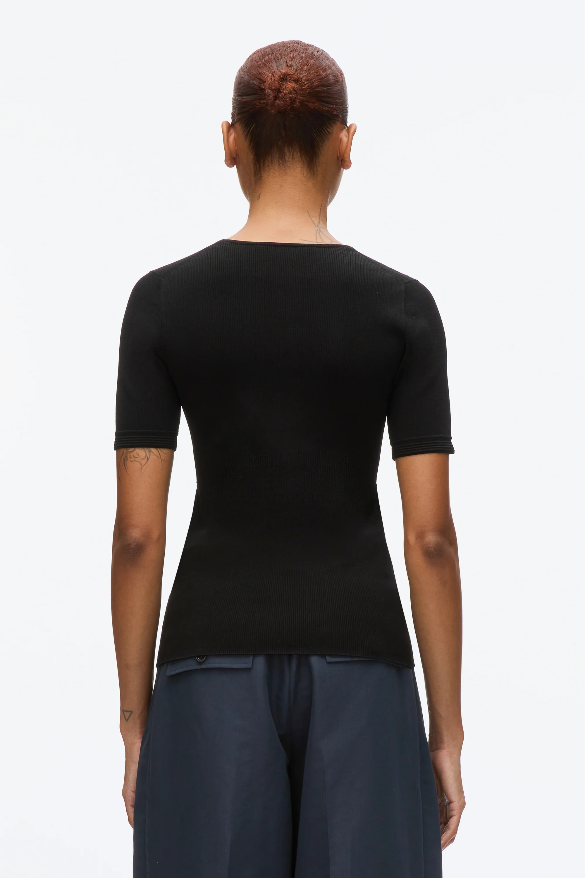 Compact Rib V-Neck Tee - Image 4