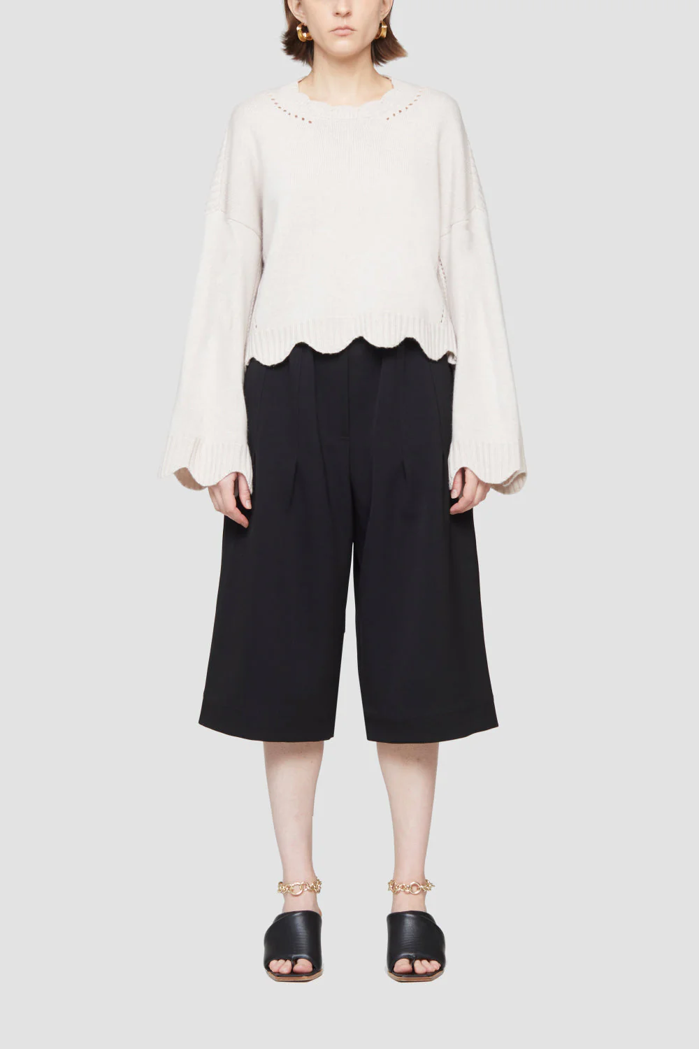 Crew Neck Cashmere Blend Sweater - Image 15