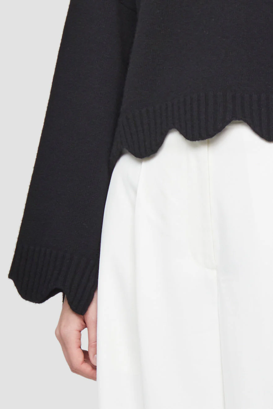 Crew Neck Cashmere Blend Sweater - Image 7