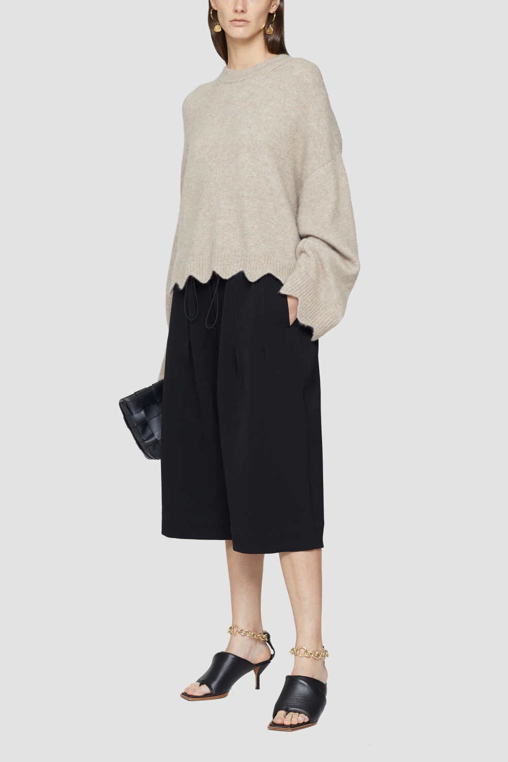 Crew Neck Sweater With Scallop - Image 21