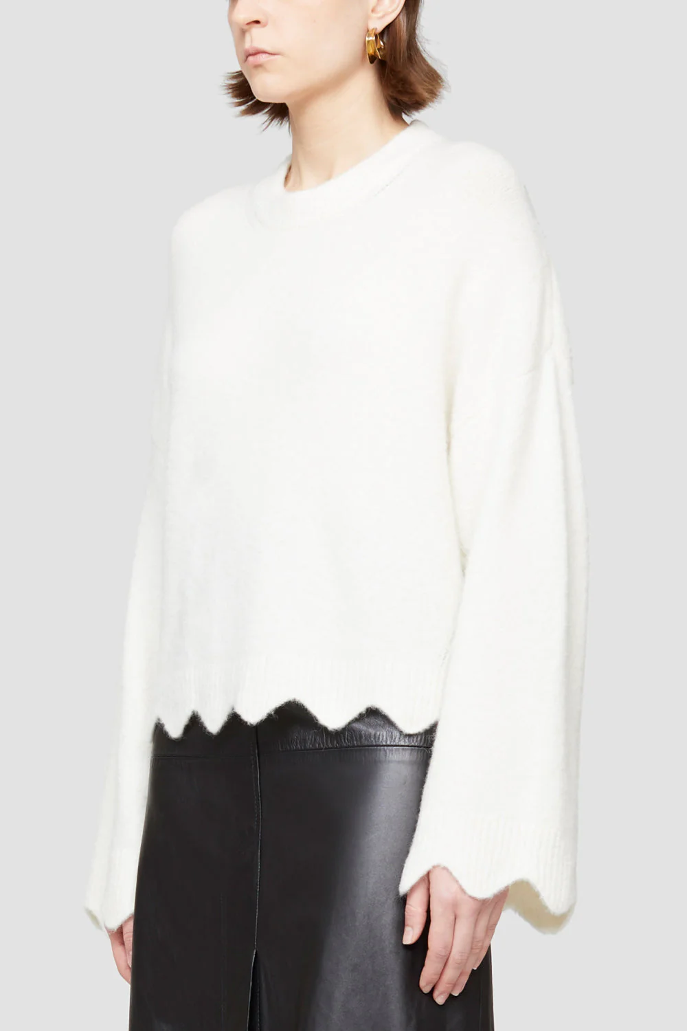 Crew Neck Sweater With Scallop - Image 4