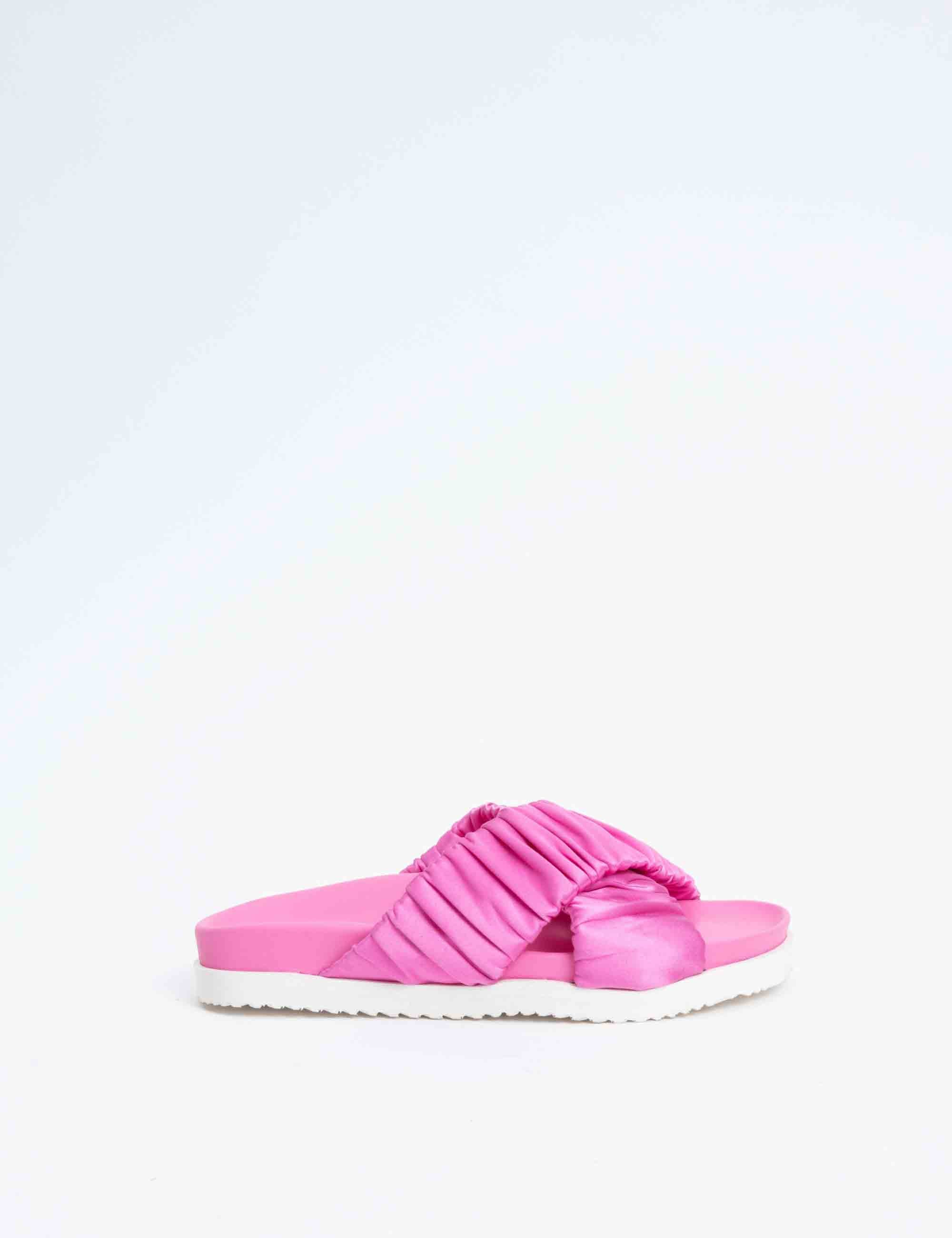 Crossover Strap Pool Slides
