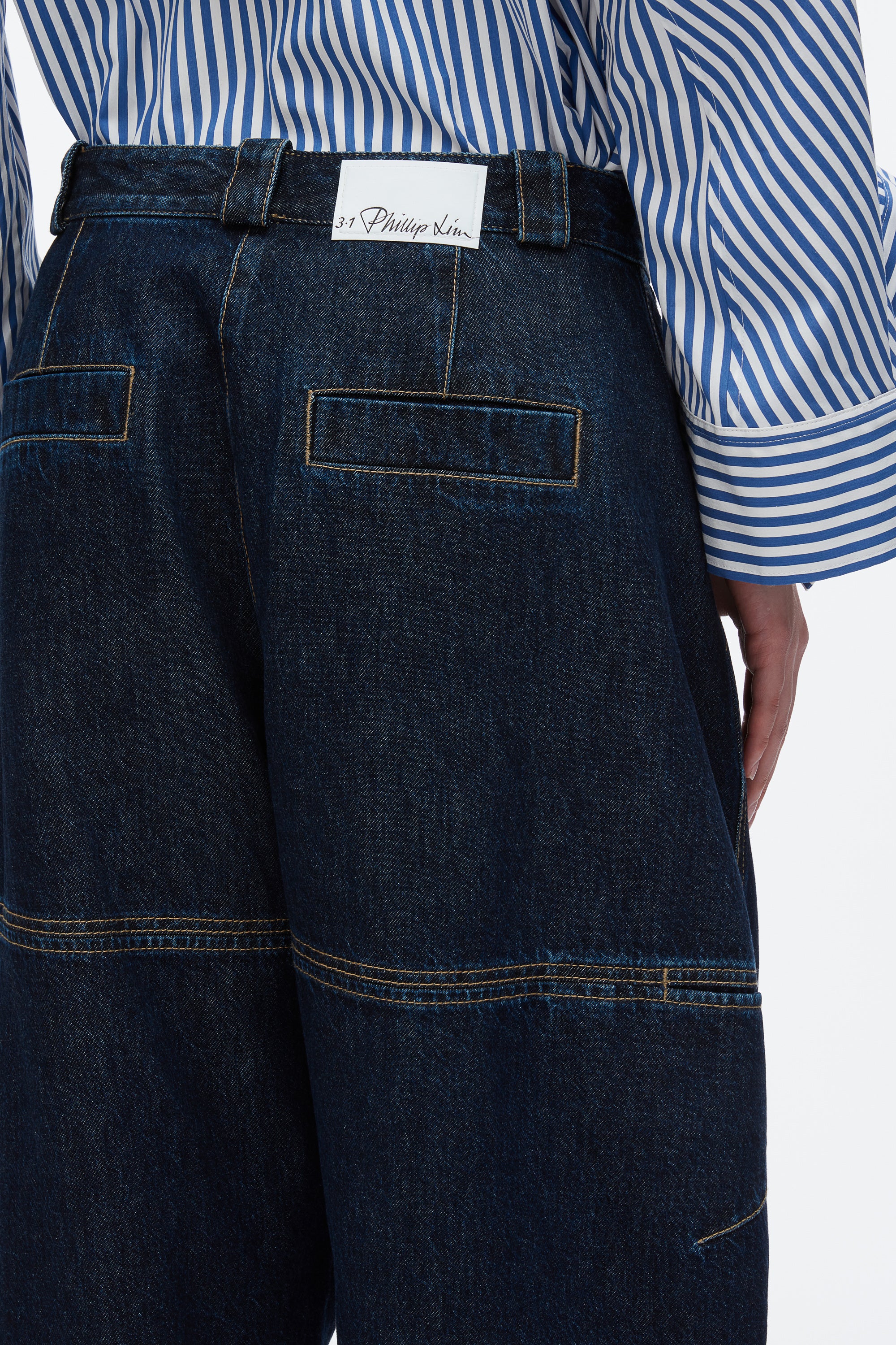 Curved Wide Leg Cropped Jean - Image 7