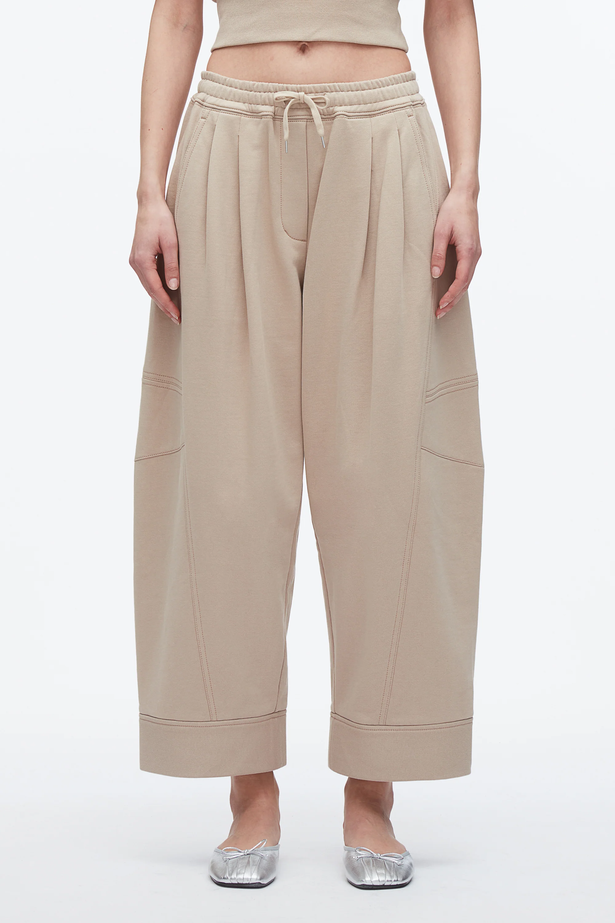 Curved Leg Cropped Sweatpant - Image 3