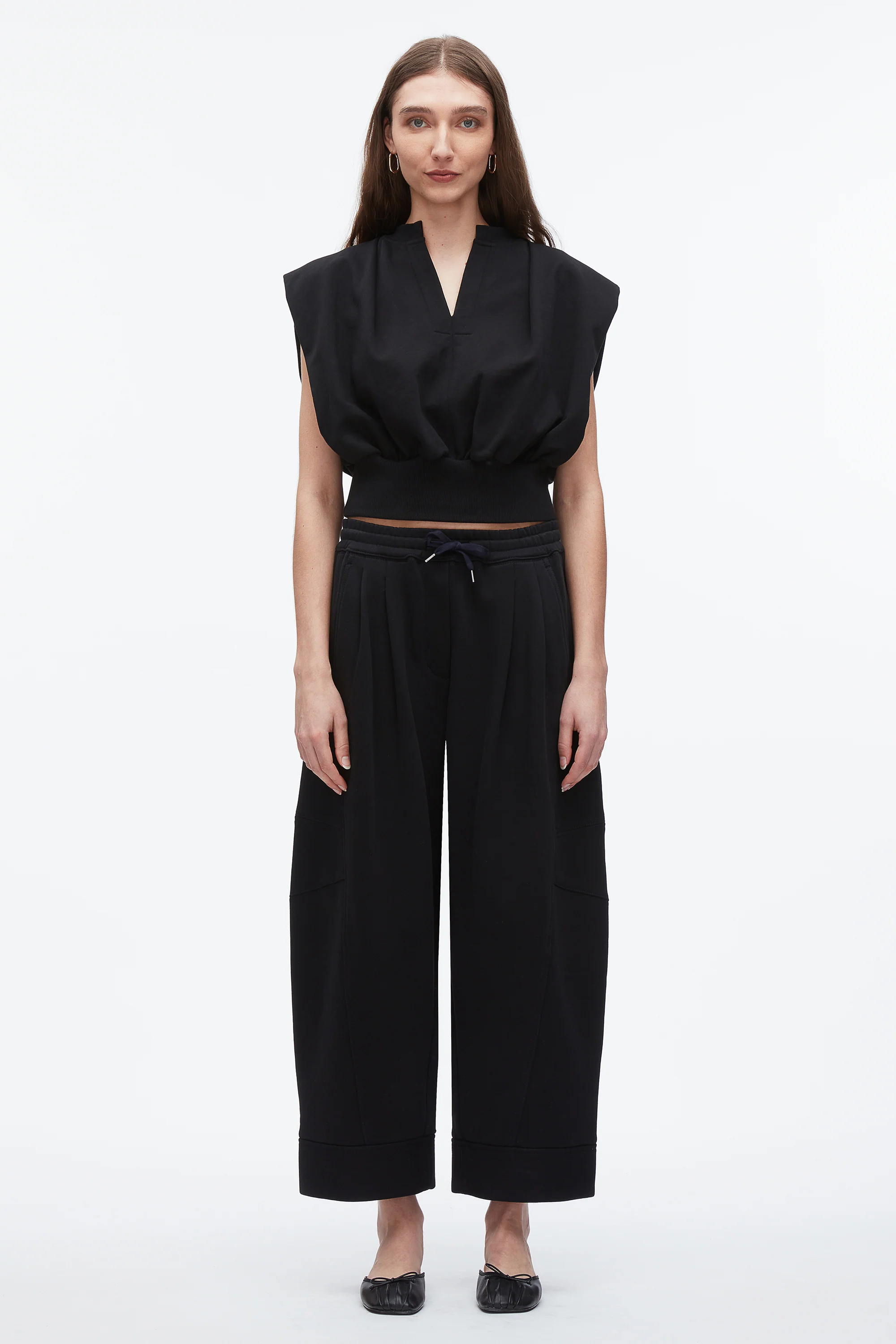 Curved Leg Cropped Sweatpant - Image 8