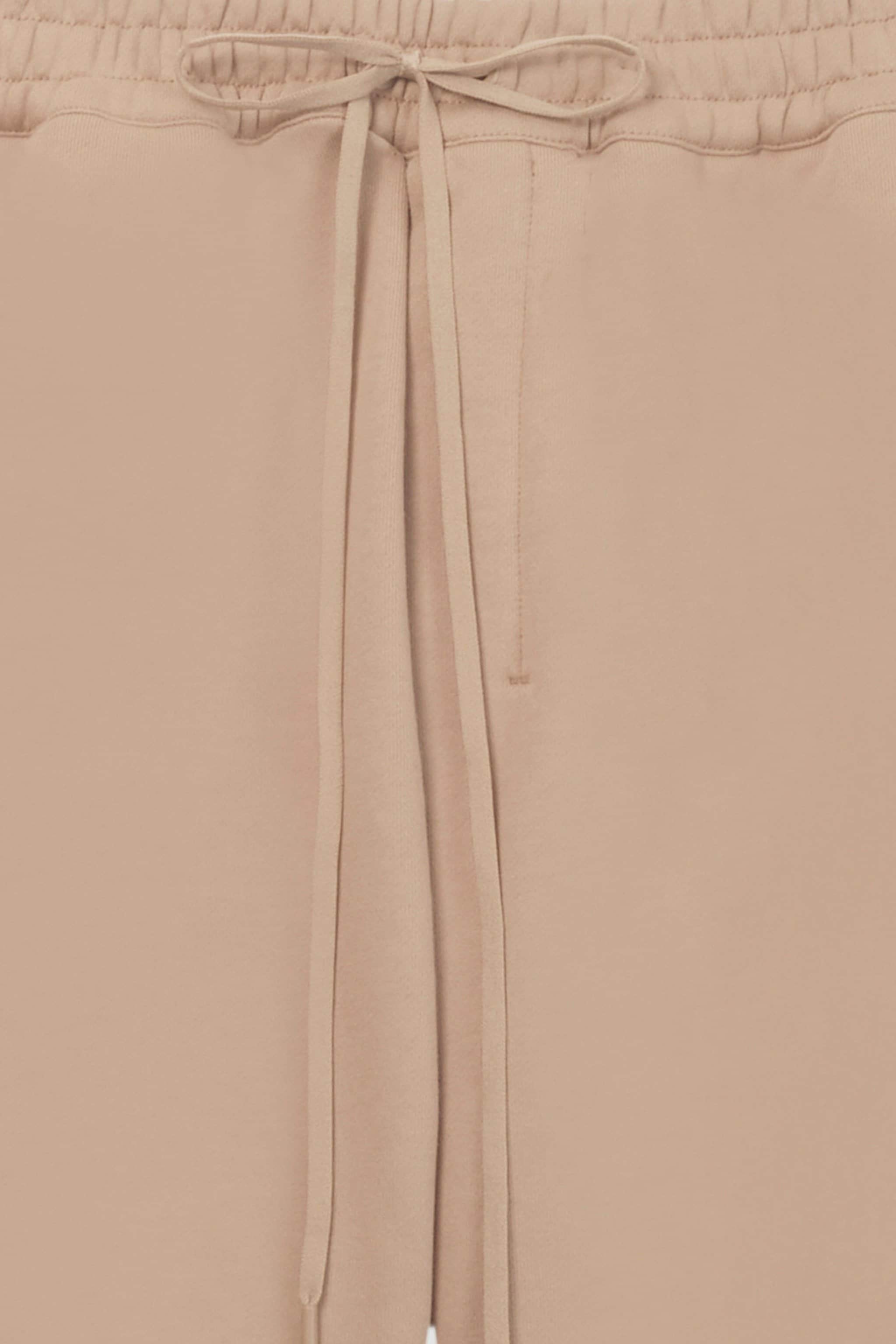 The Everyday Short - Image 8