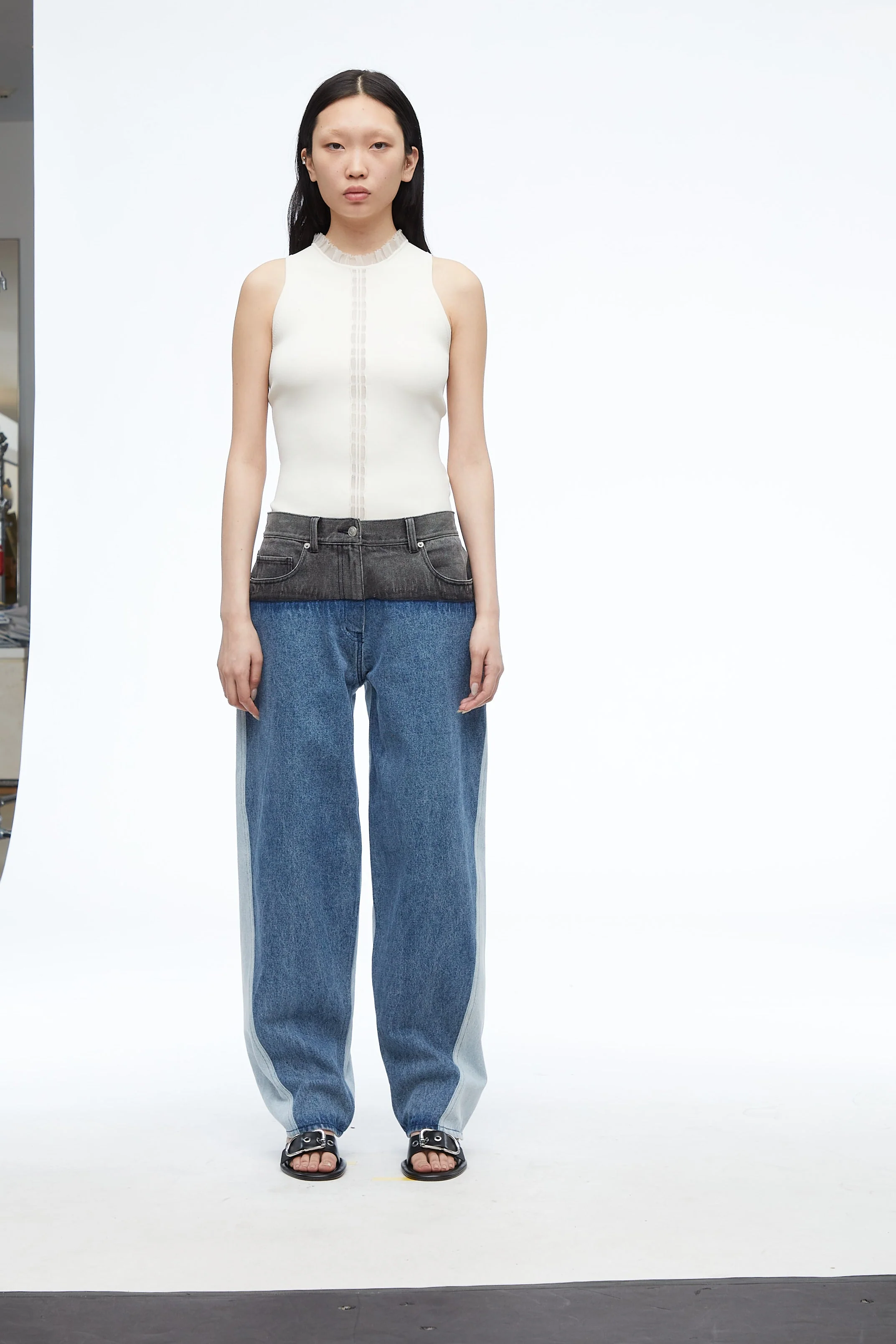 Exclusive Flare Leggings - Image 2