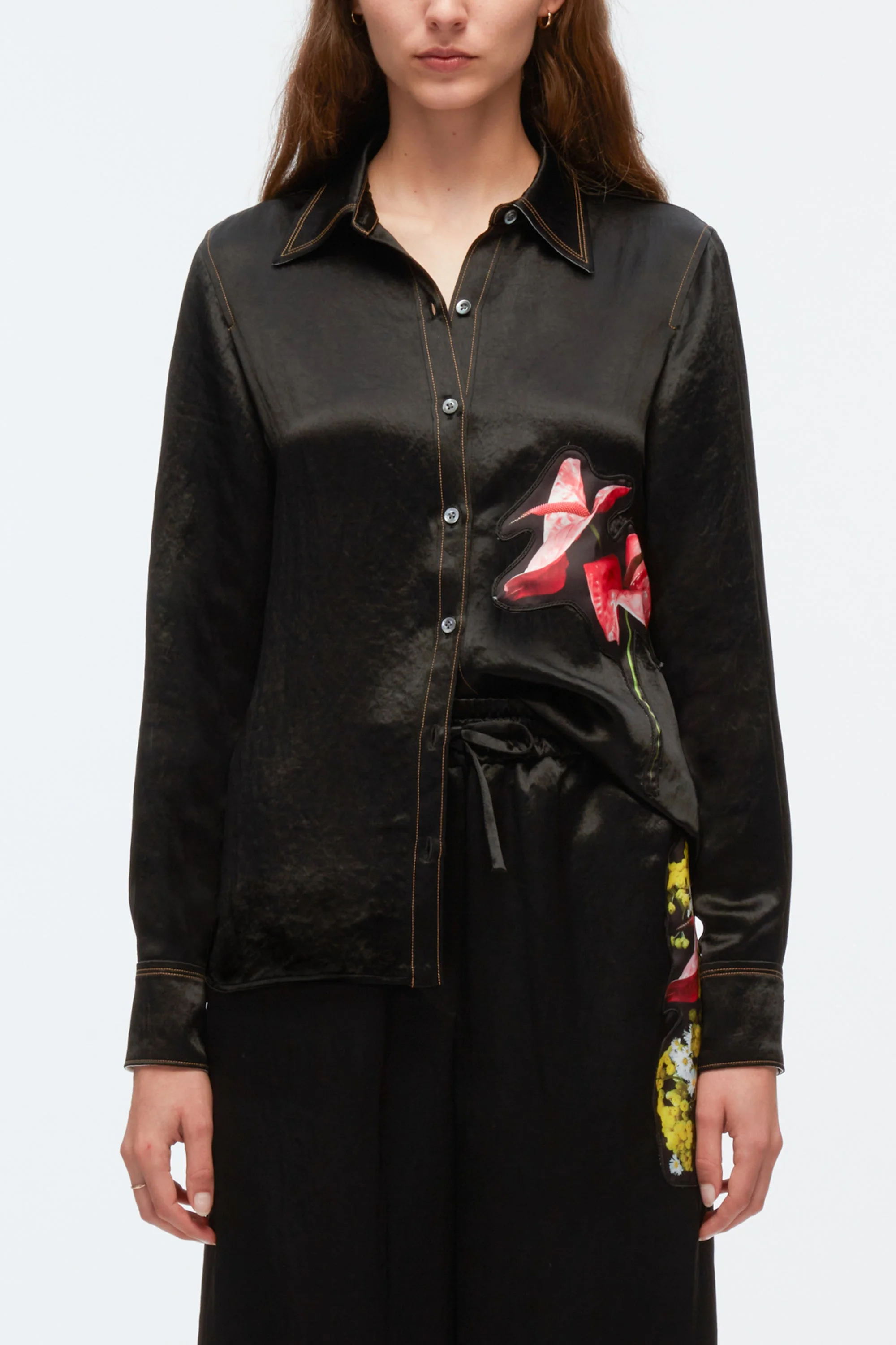 Floral Bouquet Appliqué Shirt - Image 2