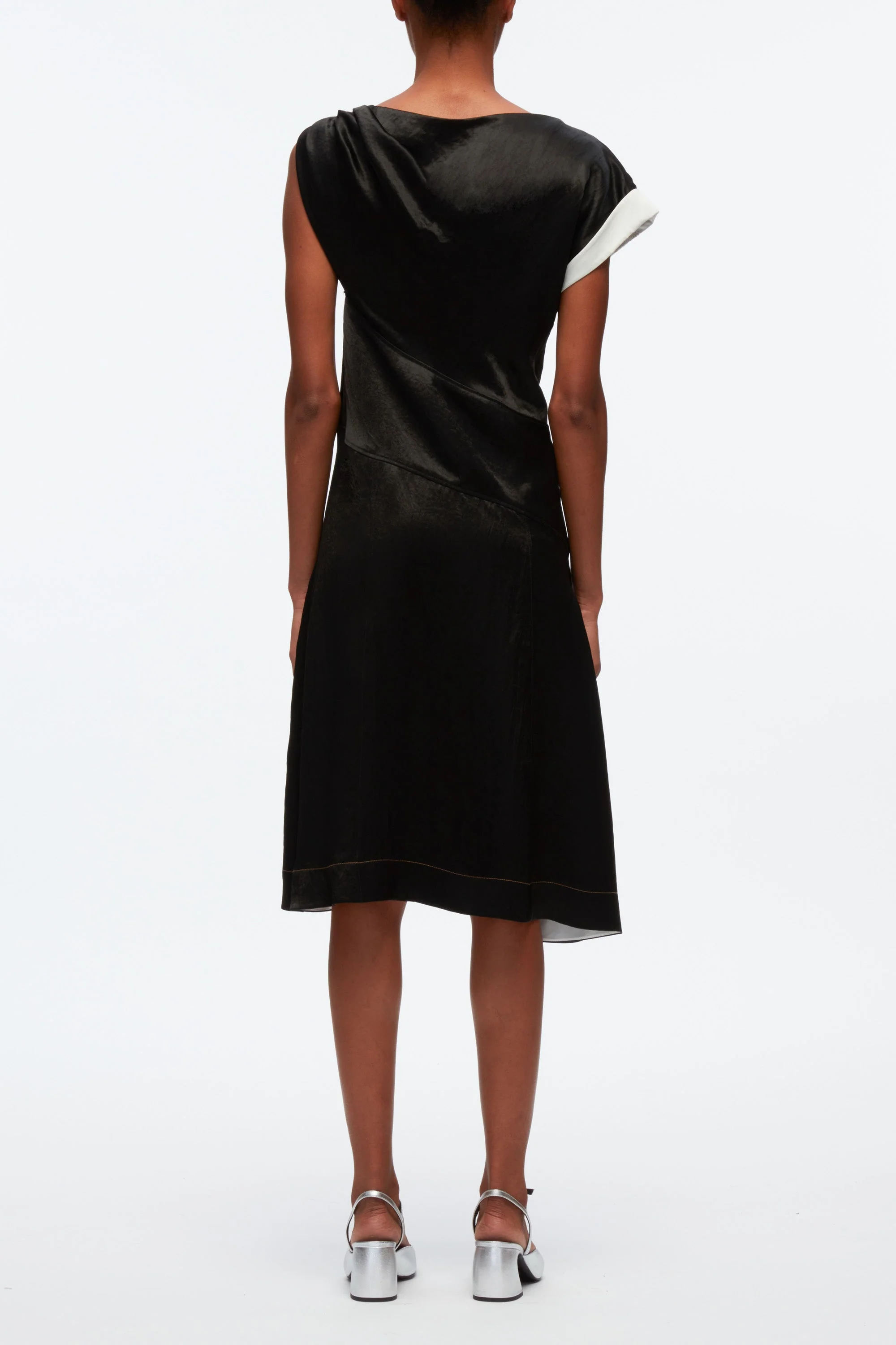 Floral Bouquet Appliqué Draped Twist Dress - Image 4