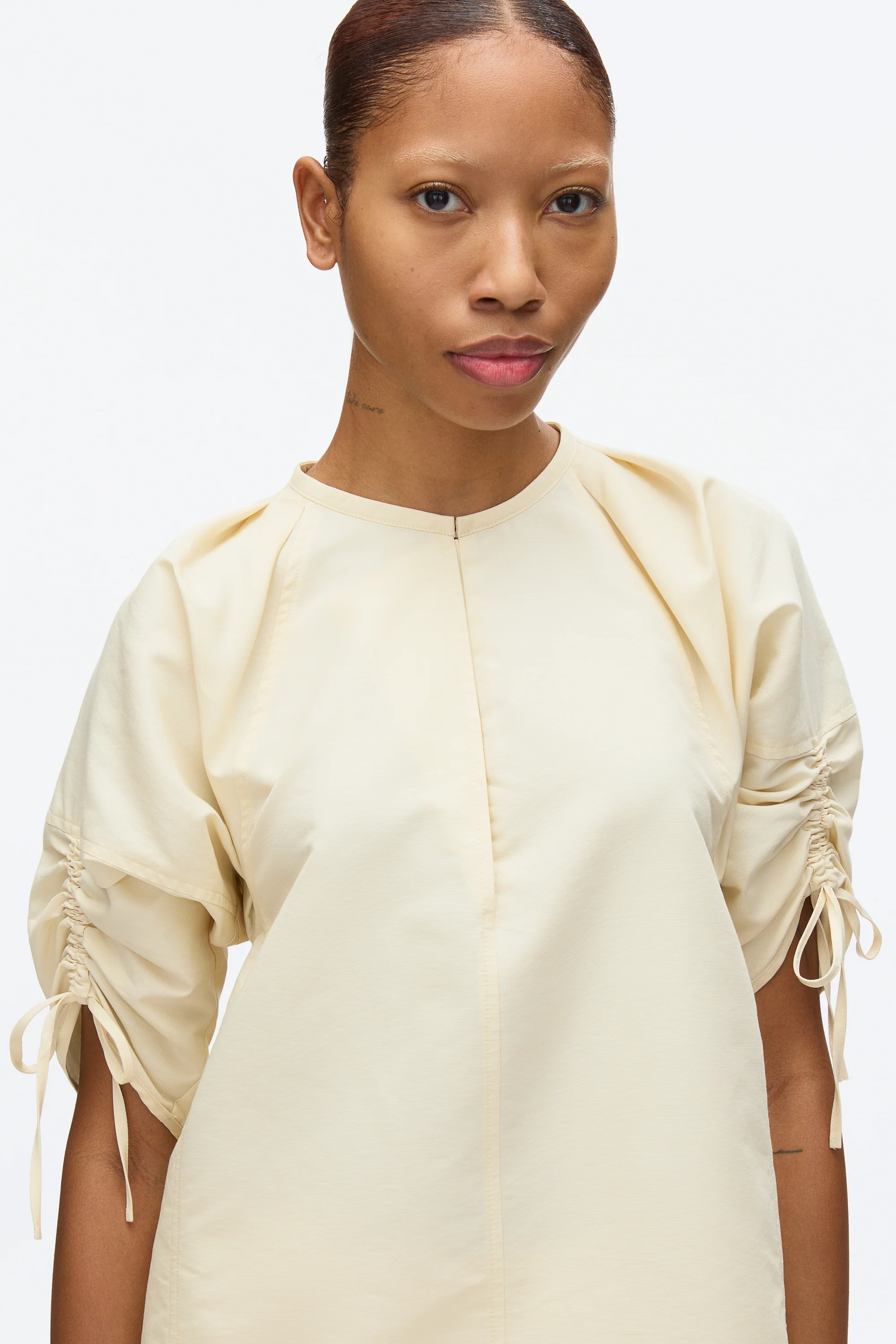 Gathered Sleeve Band Collar Top - Image 8