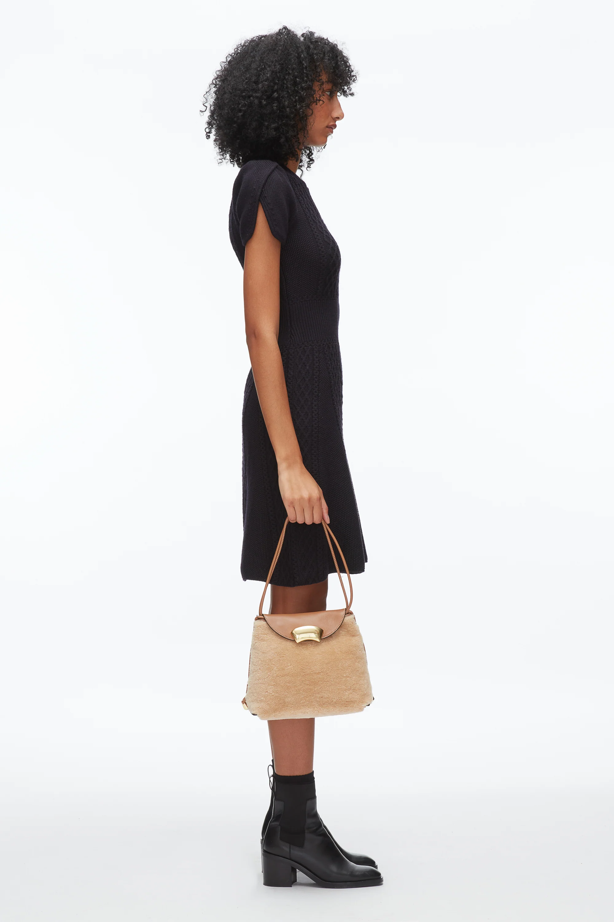 ID Petite Soft Shoulder Bag - Image 5