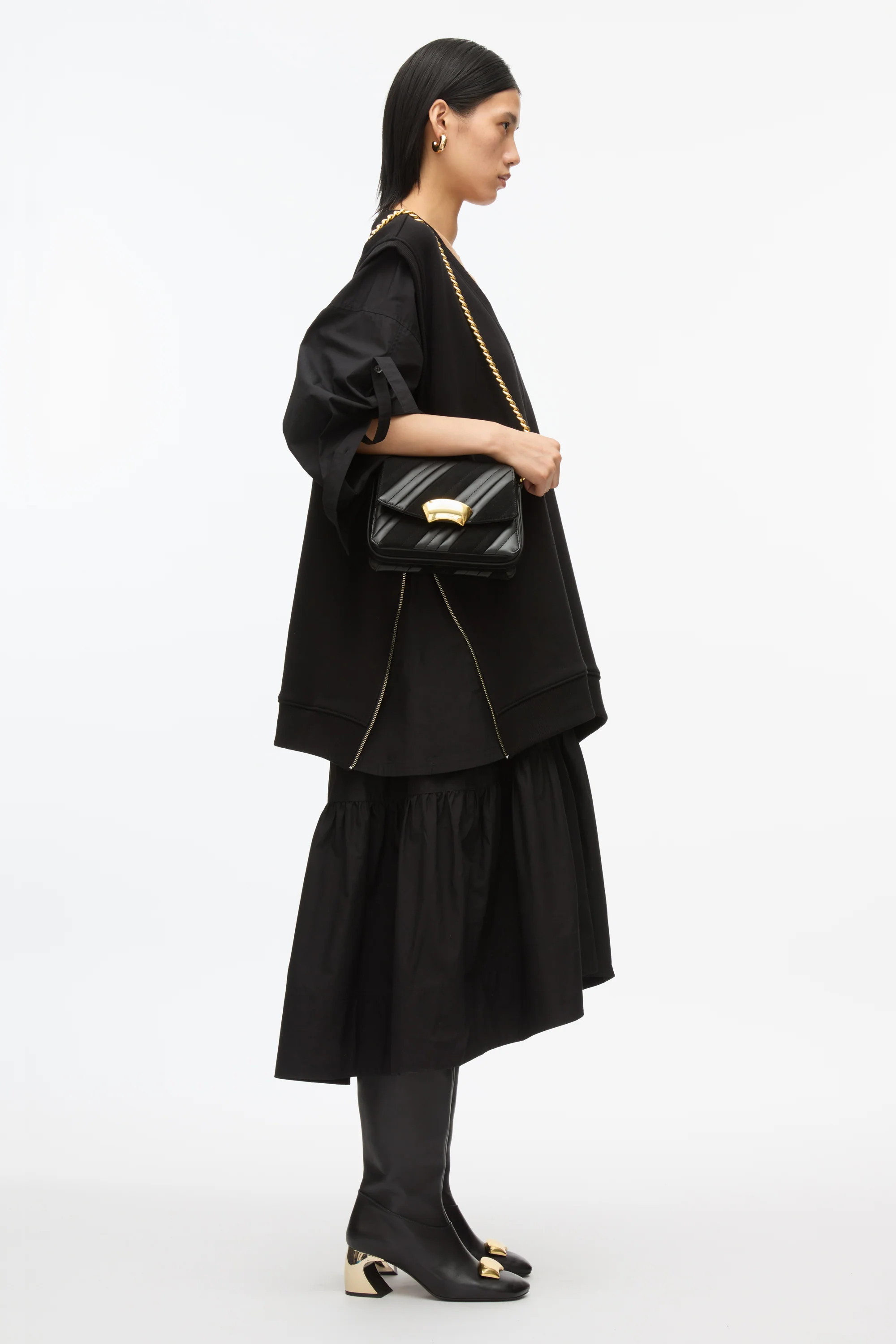 ID Quilted Shoulder Bag with Chain - Image 5