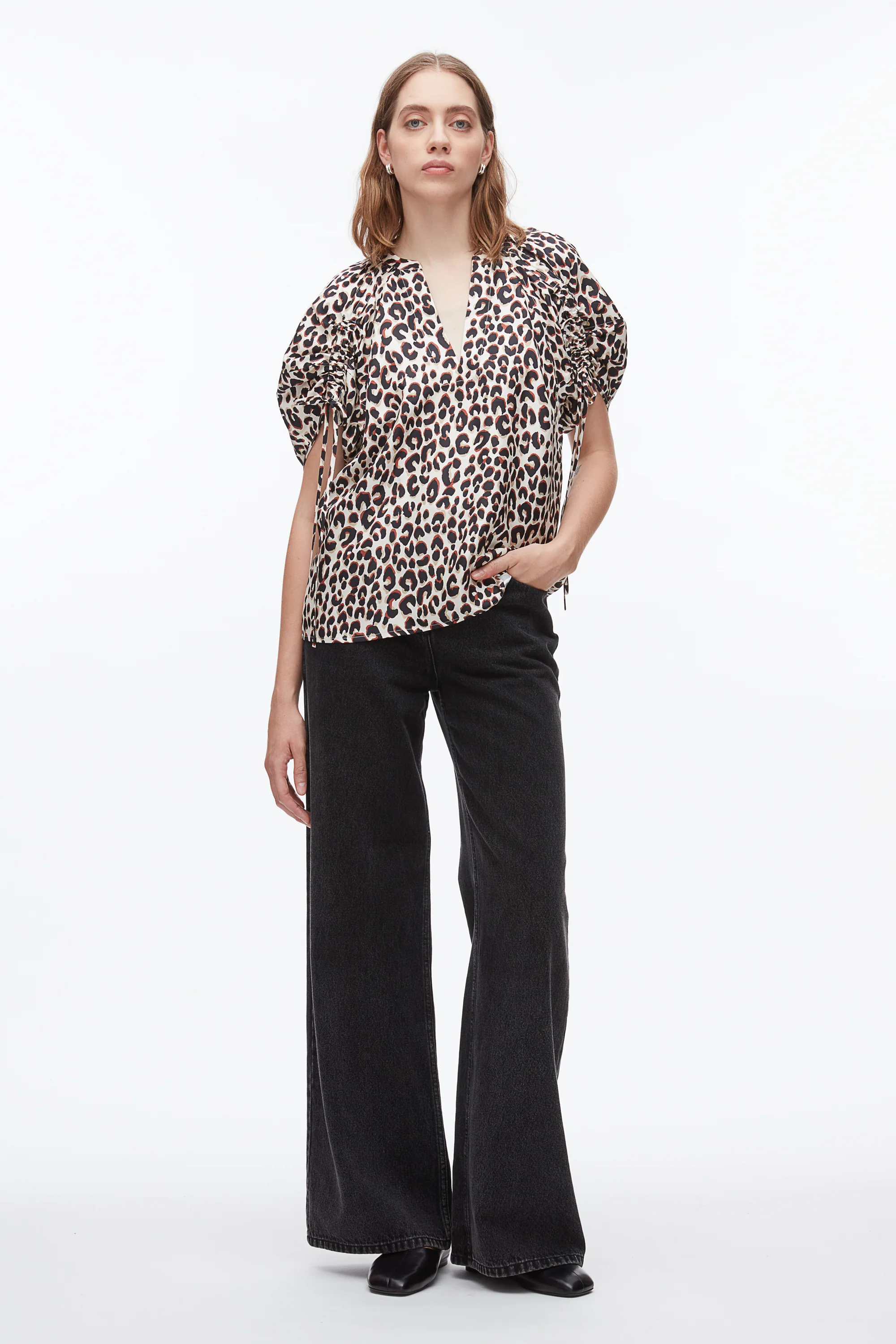 Leopard Ruched Sleeve Top