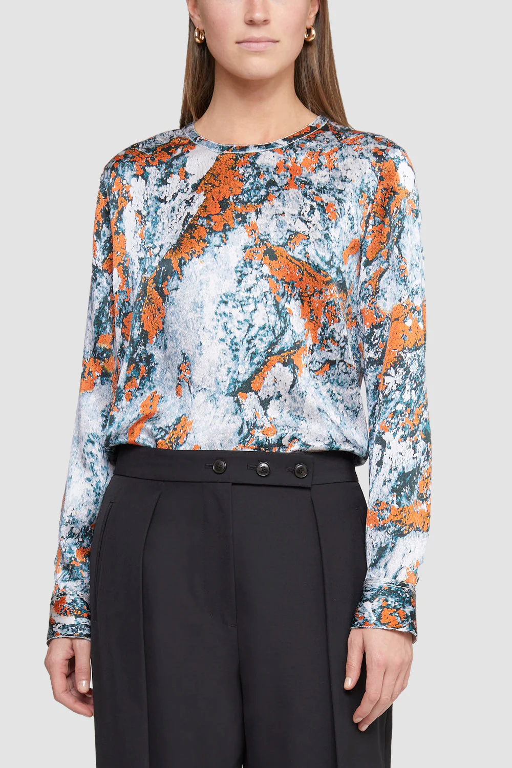 Lichen Bloom HaMMered Silk Ls Crwnck Top - Image 2