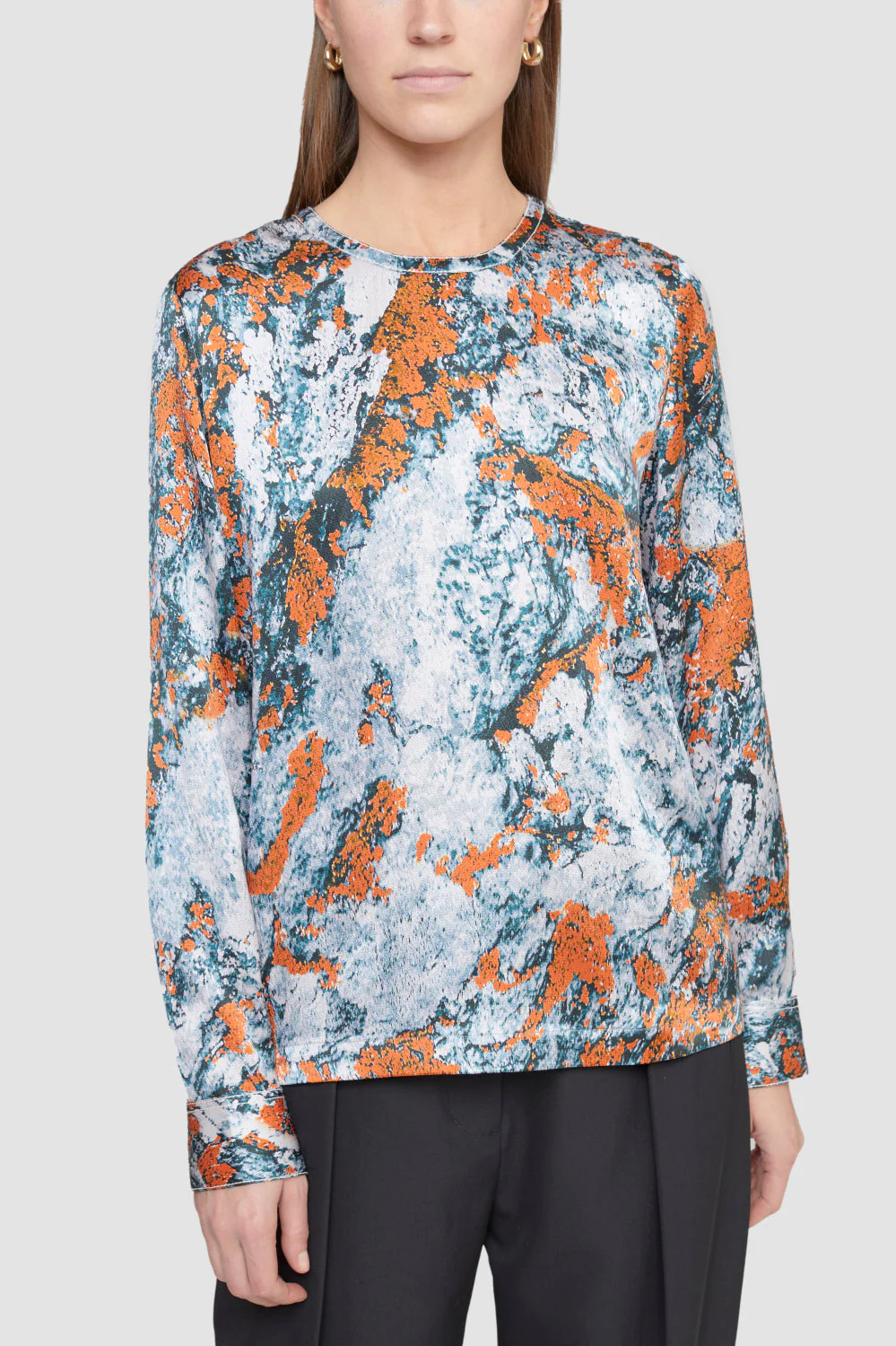 Lichen Bloom HaMMered Silk Ls Crwnck Top - Image 6