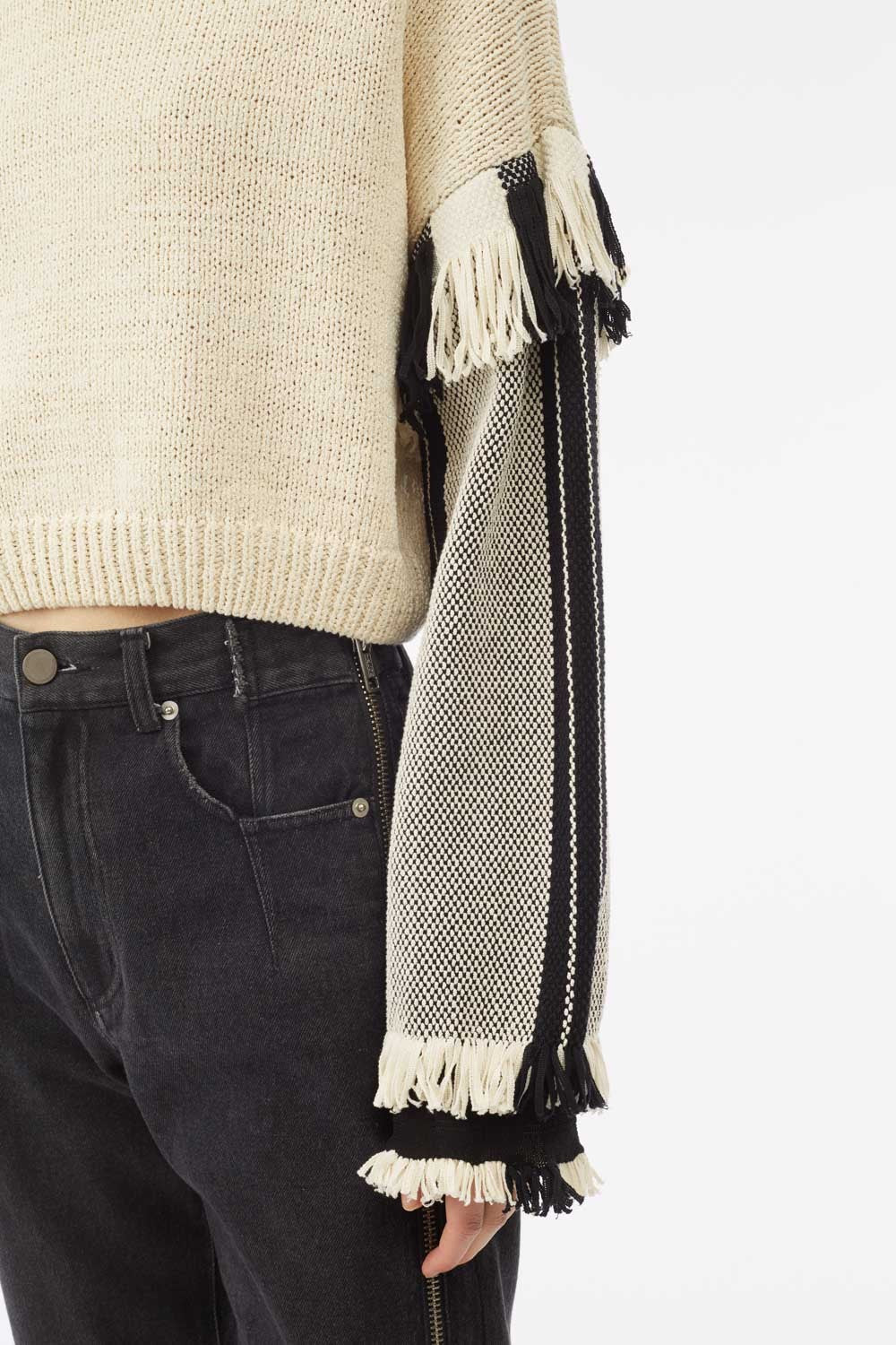 Ls Cropped Fringe Pullover - Image 4