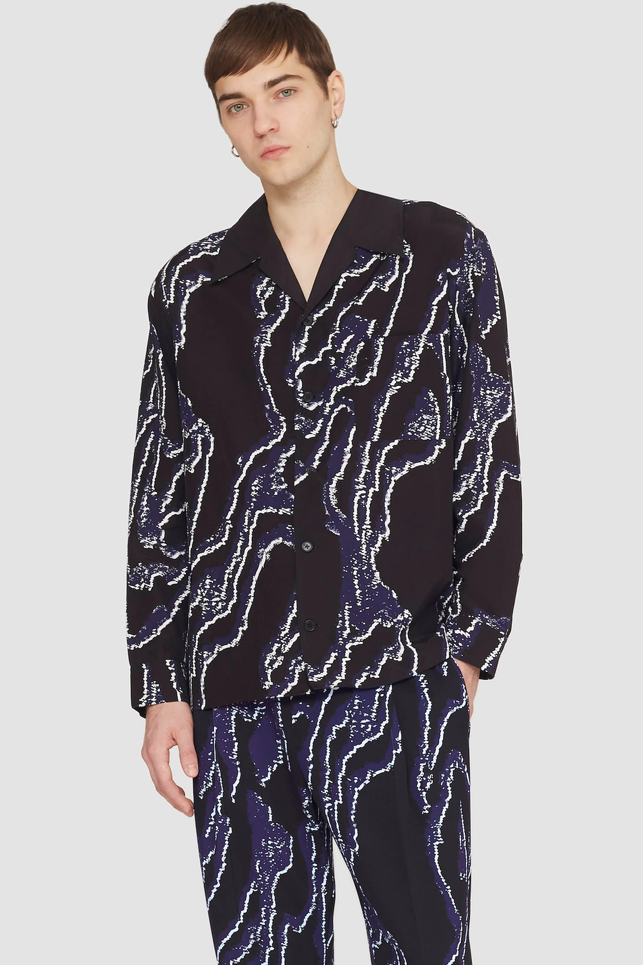 Long Sleeve Printed Convertible Collar Shirt - Image 2