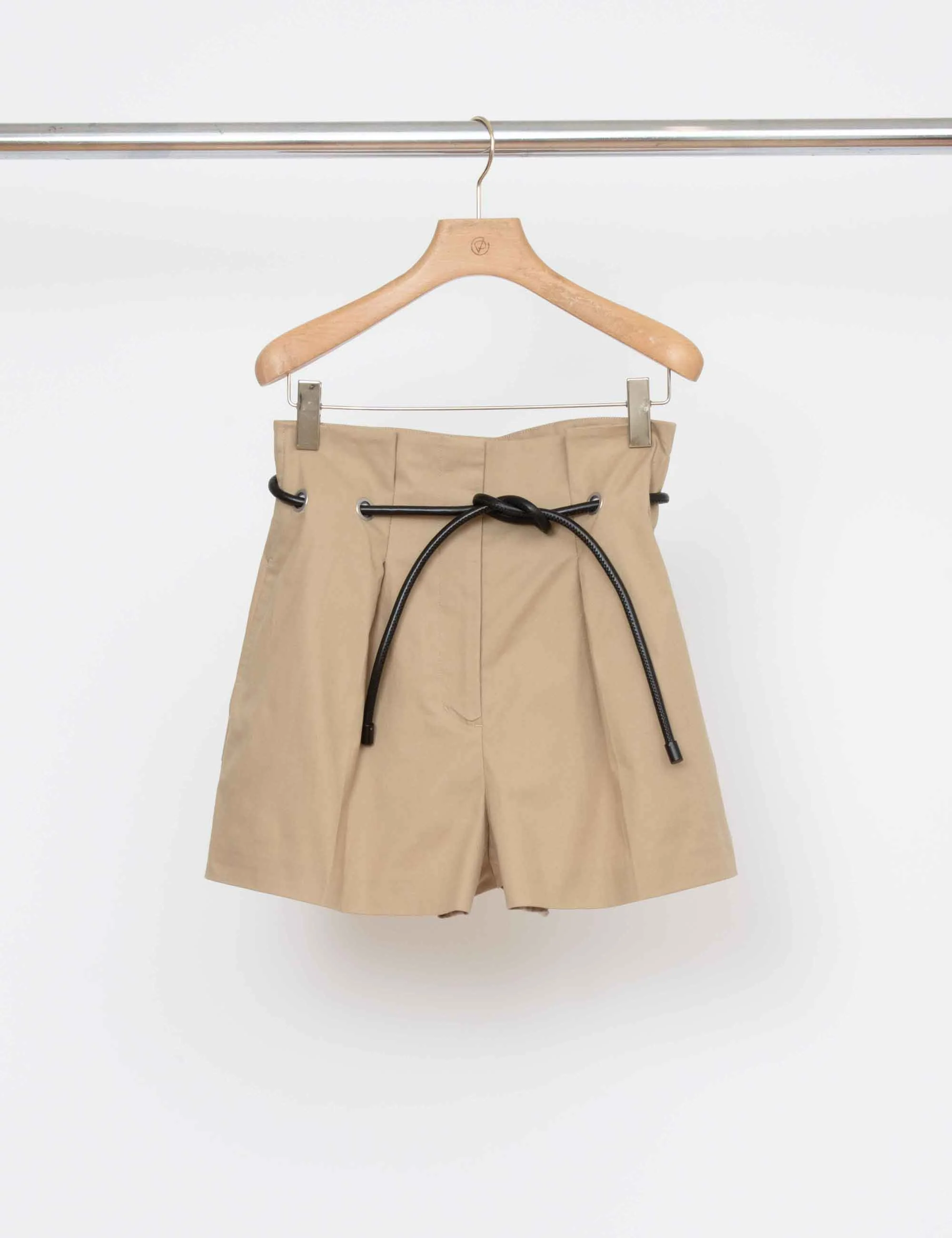 Origami Short With Belt