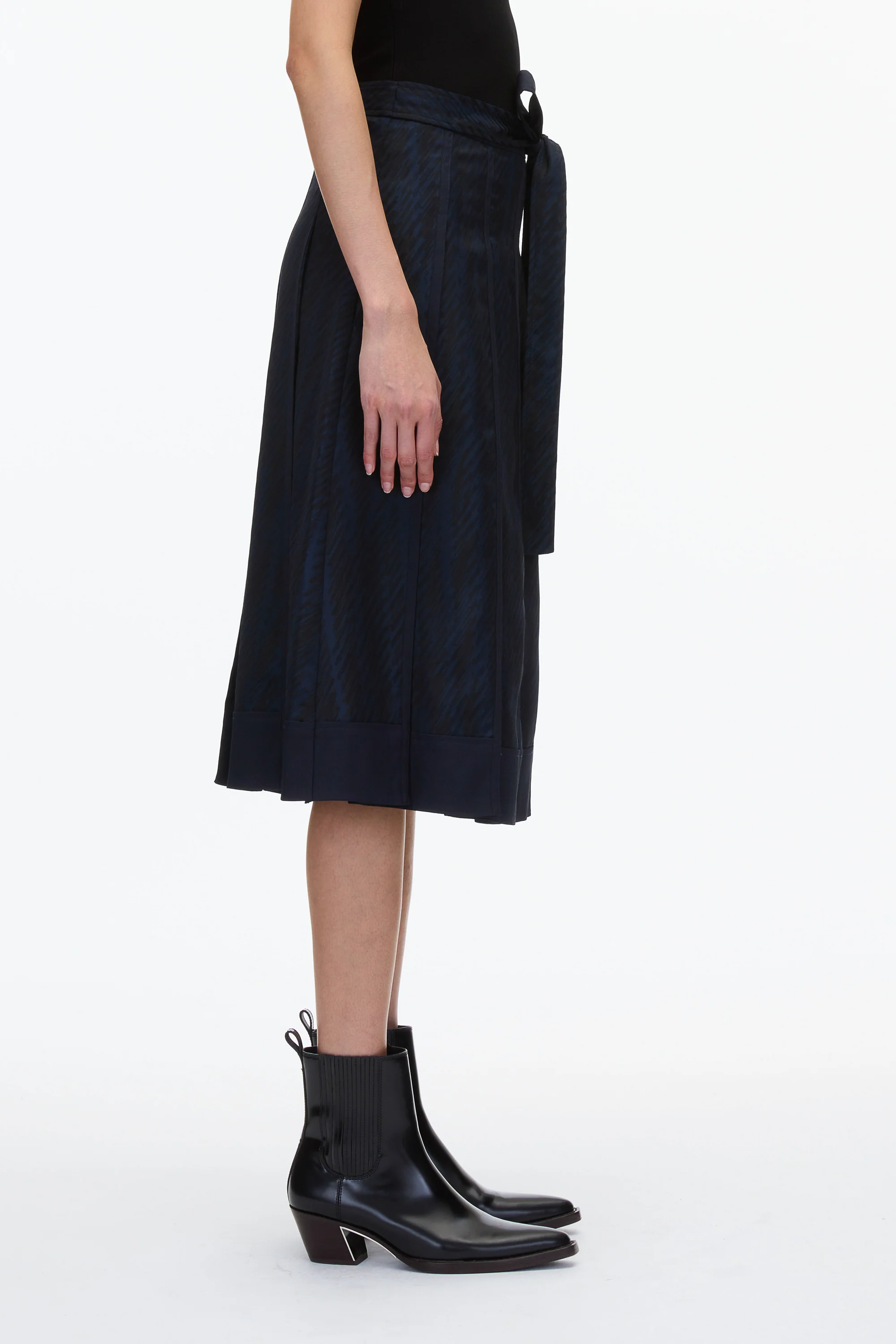 Jacquard Pleated Skirt with Tie Waist - Image 3