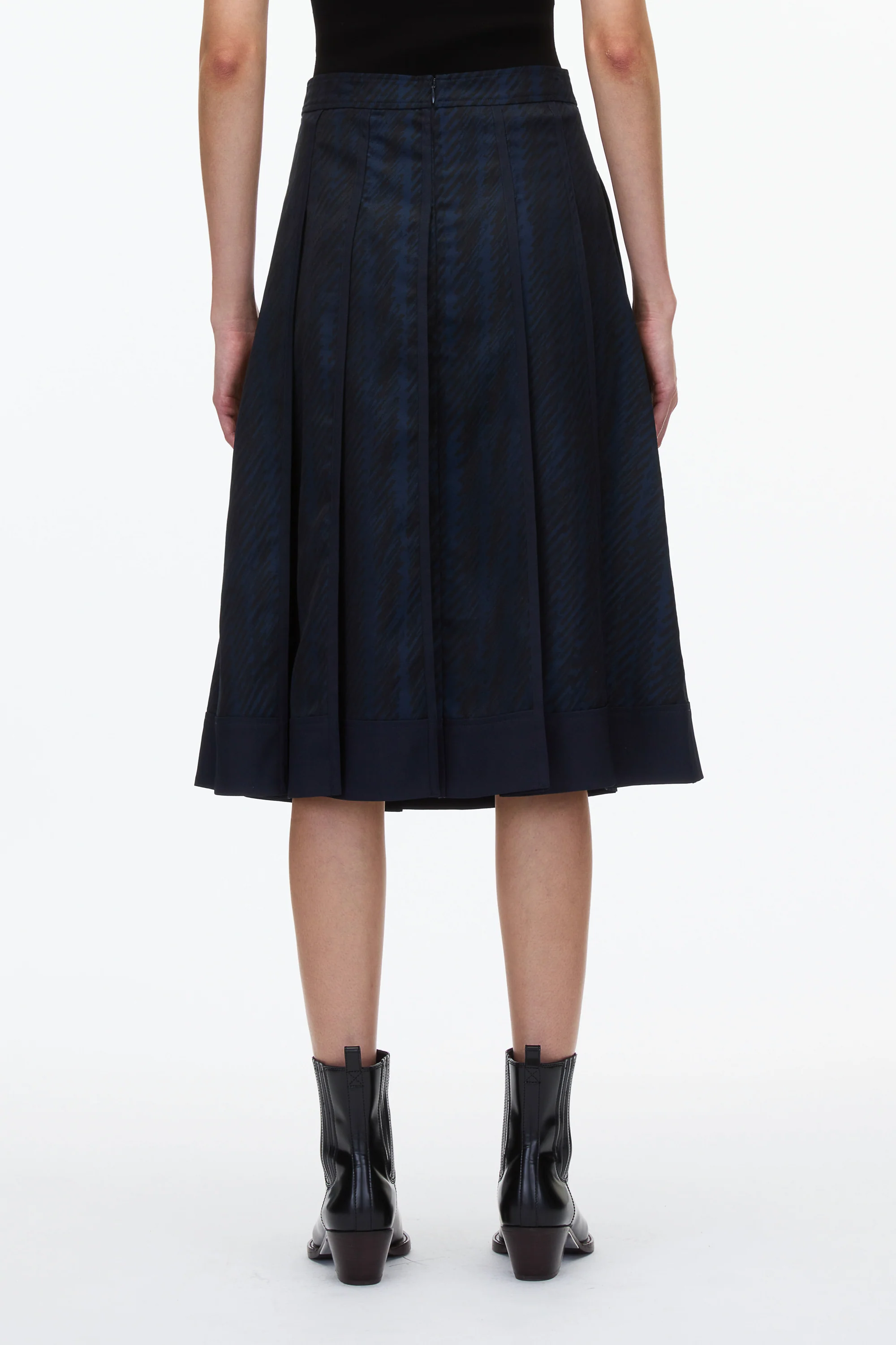 Jacquard Pleated Skirt with Tie Waist - Image 4