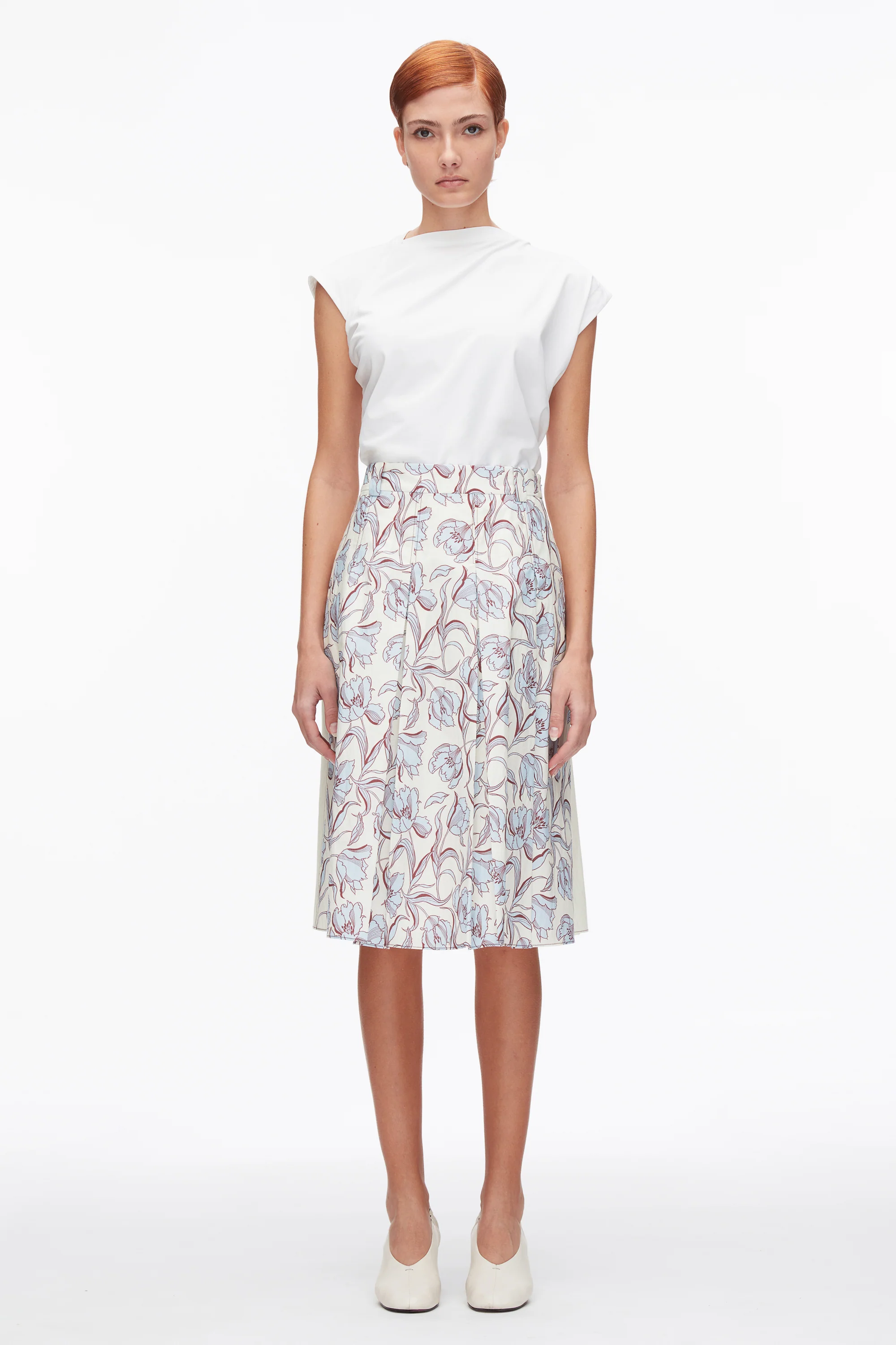 Two-Toned Pleated Knee-Length Skirt - Image 2