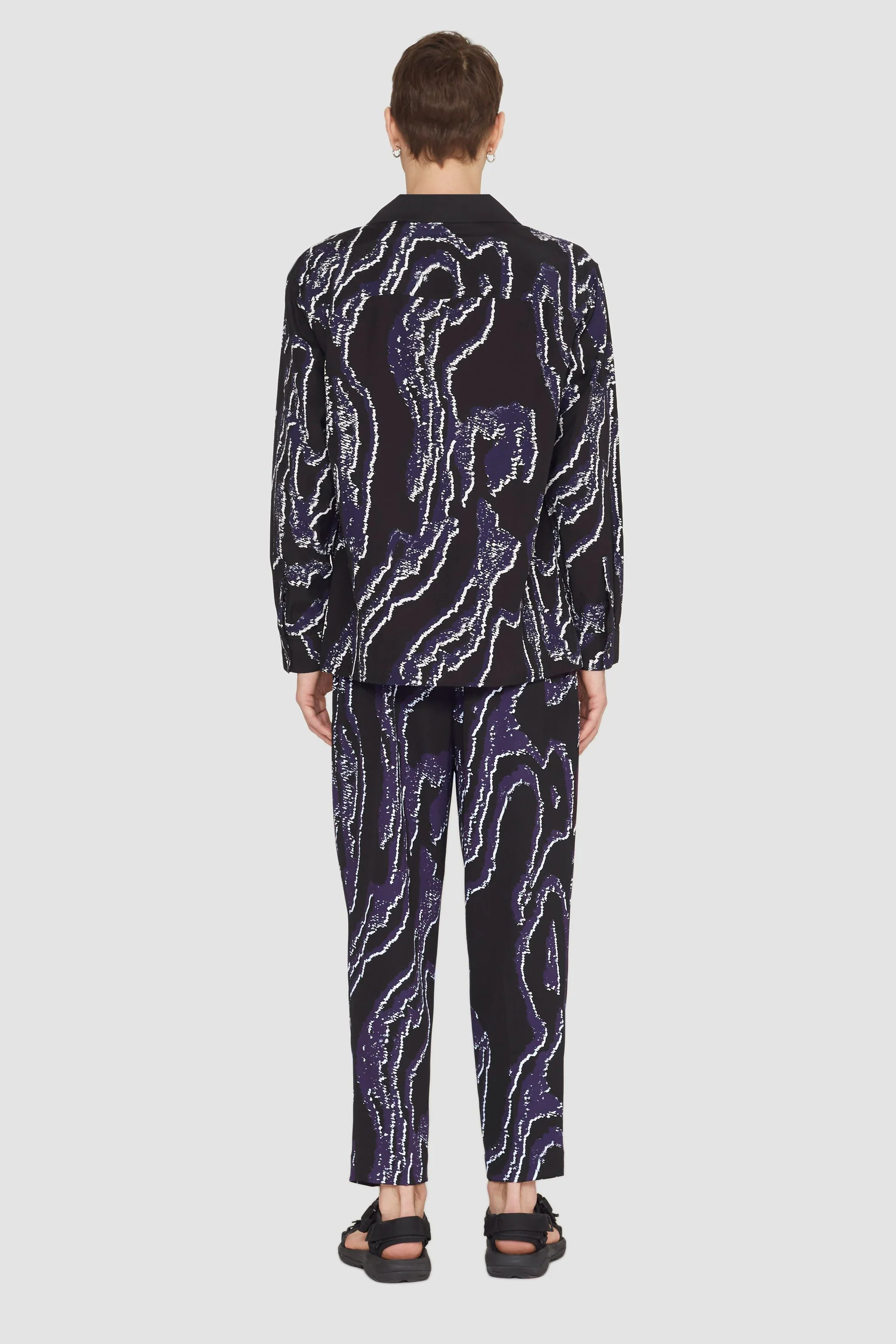 Printed Single Pleat Tapered Trouser - Image 3