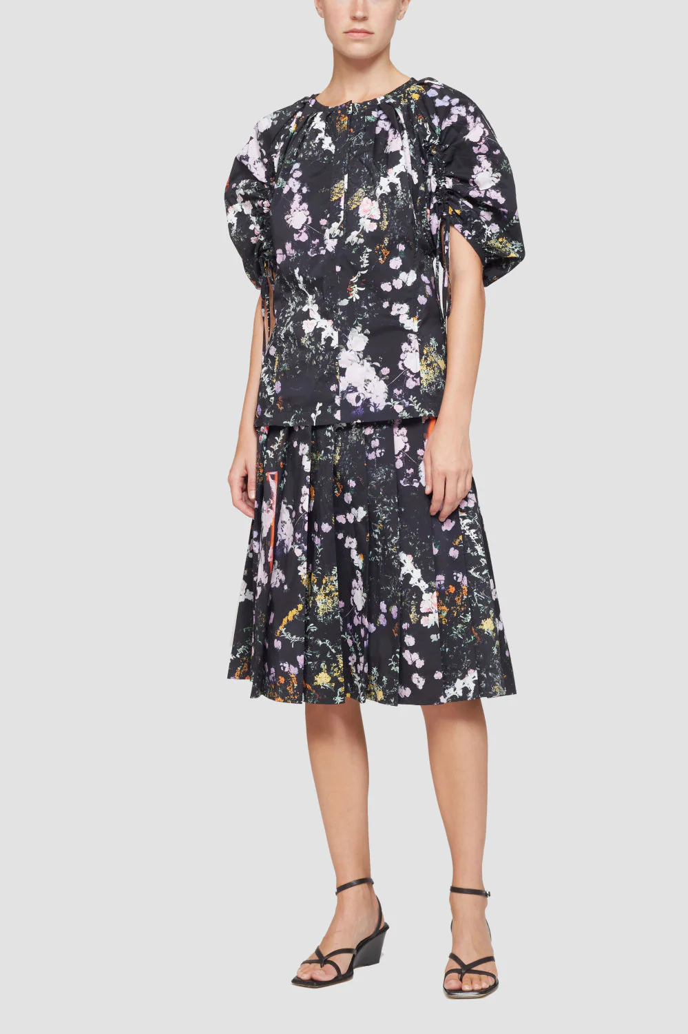 Puffed Sleeve Floral Blouse W Shi