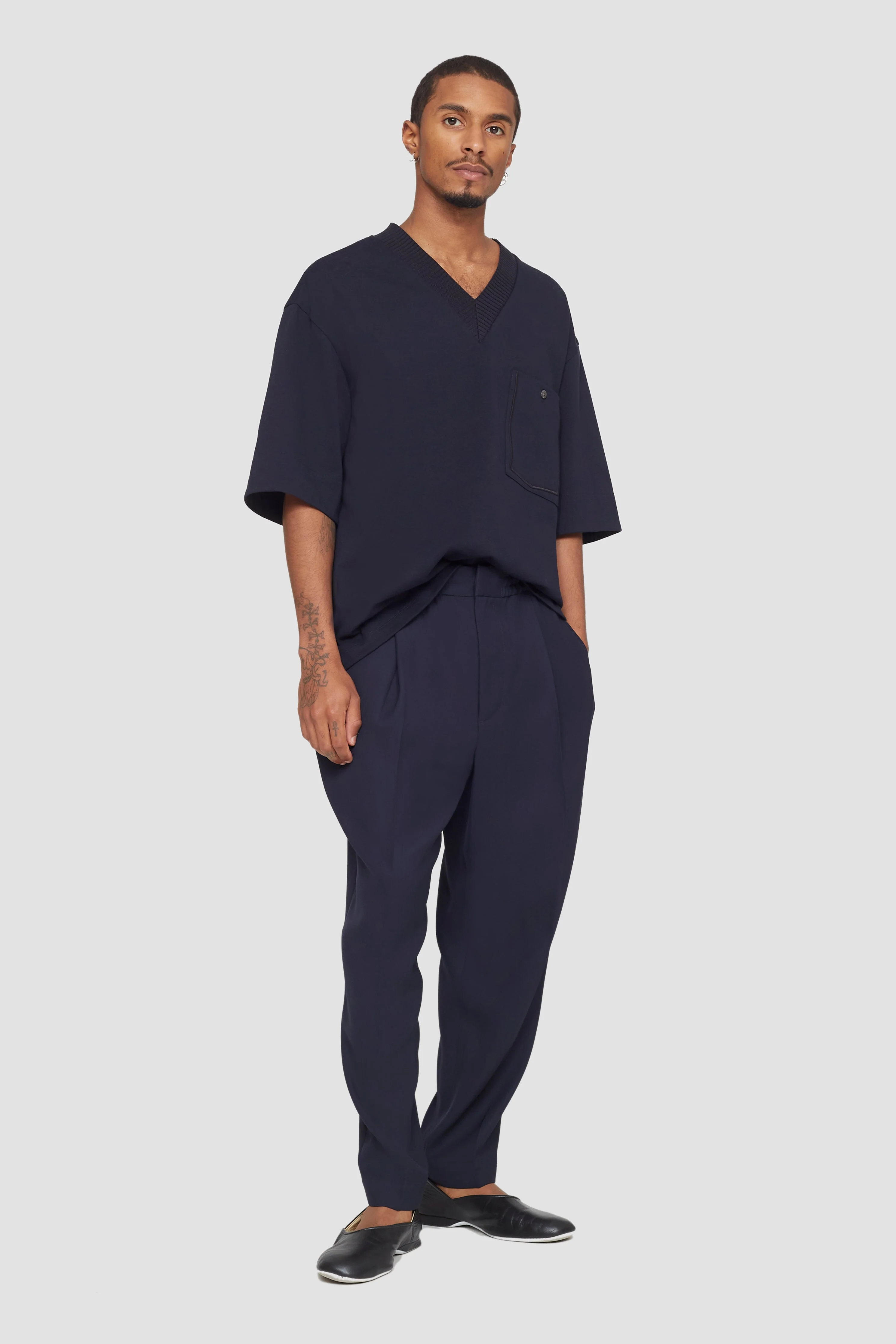 Single Pleat Tapered Trousers - Image 2