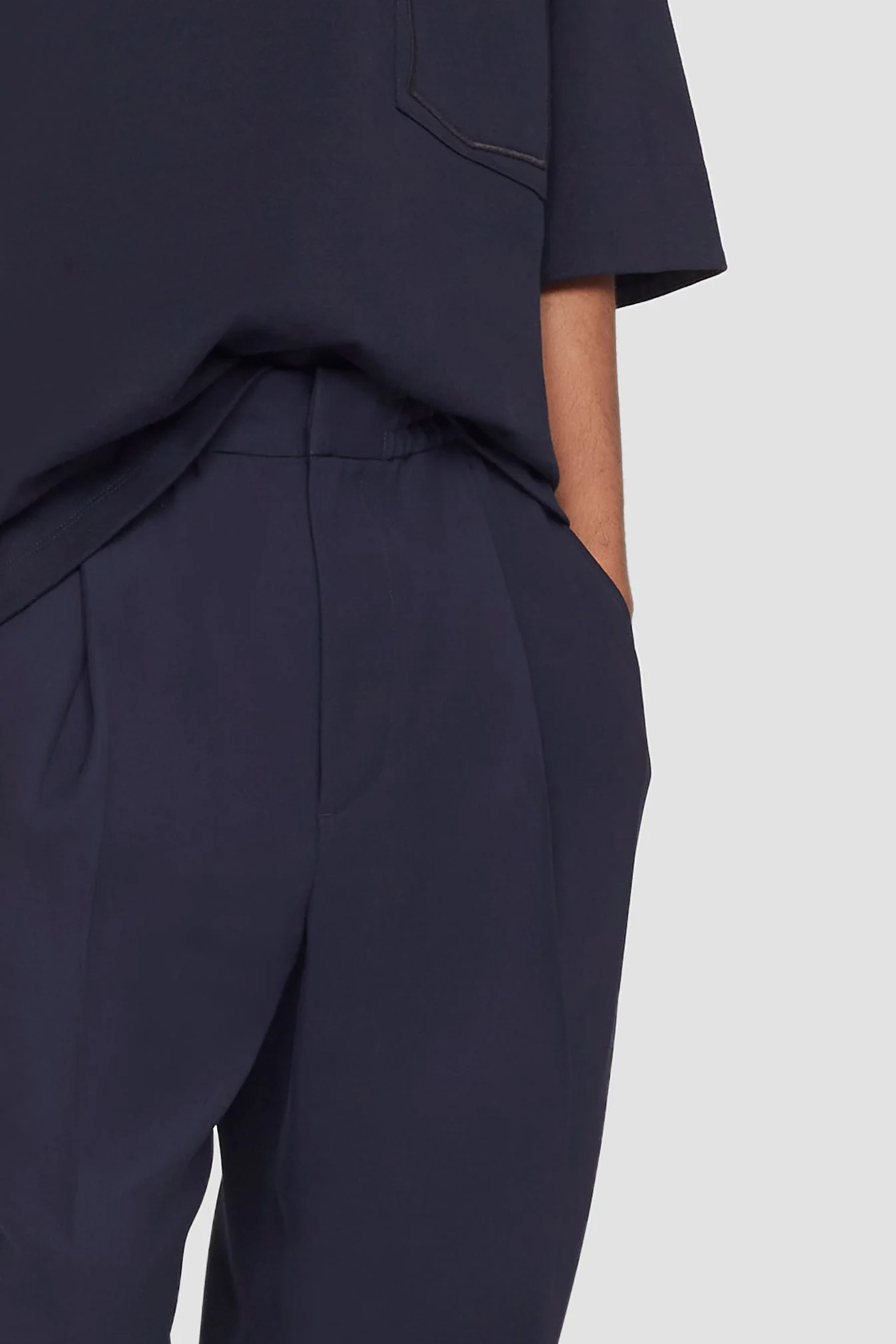 Single Pleat Tapered Trousers - Image 5