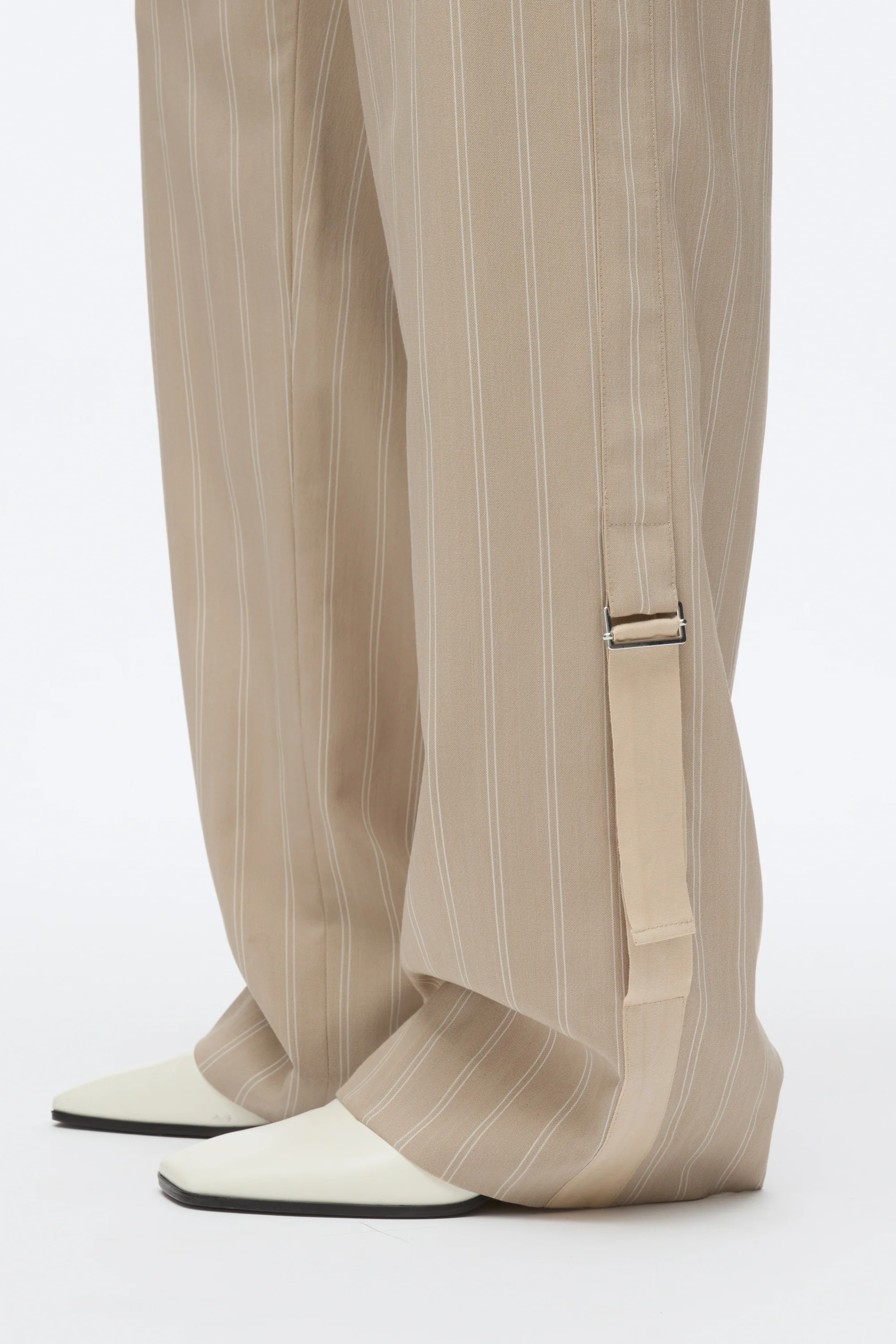 Fluid Pinstripe Single Pleat Pants - Image 8