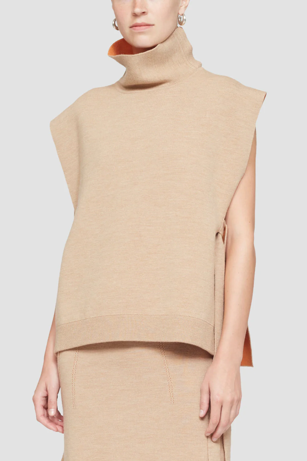 Sleeveless Double Face Wool Top - Image 3
