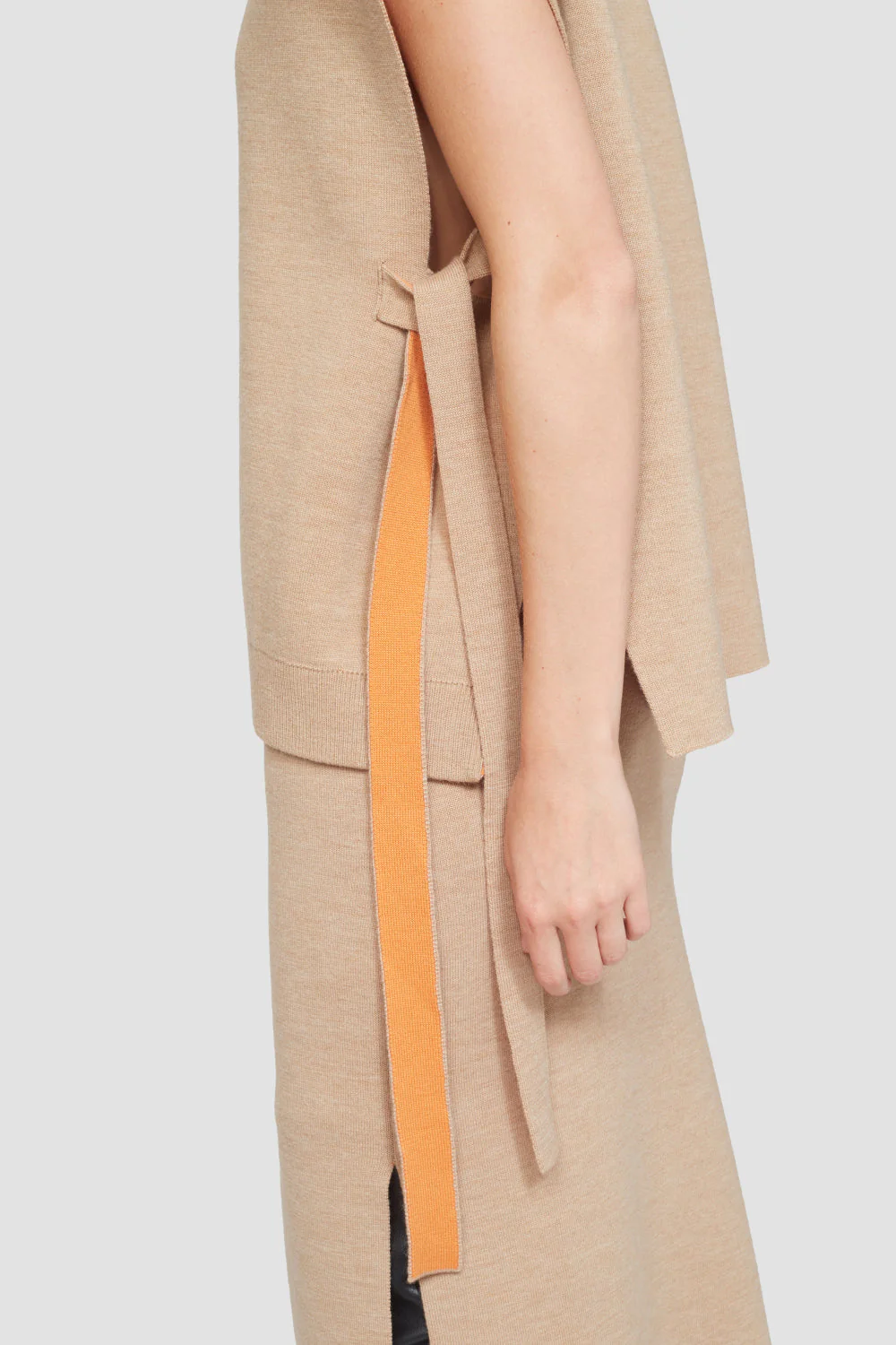 Sleeveless Double Face Wool Top - Image 7