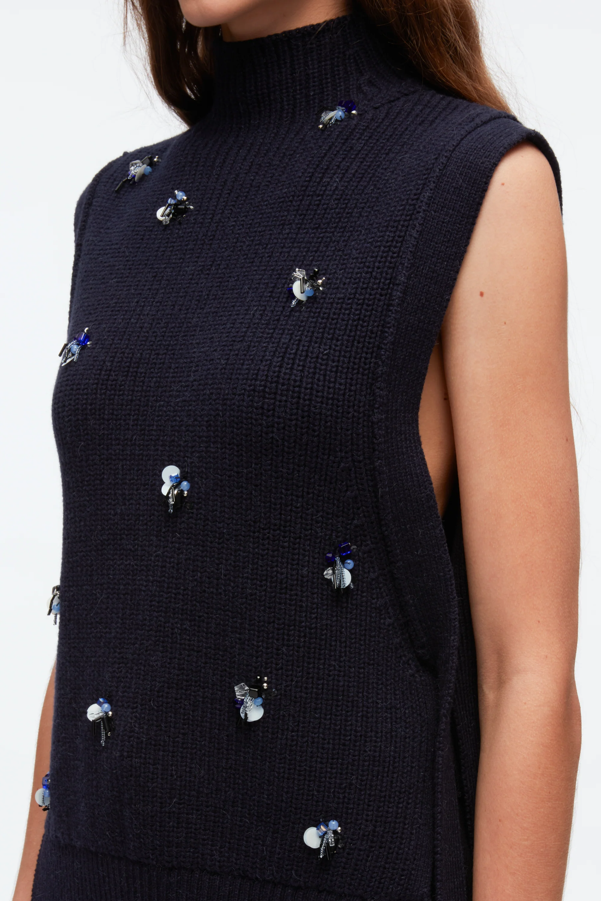 Sleeveless Sweater With Cluster Embroidery - Image 6