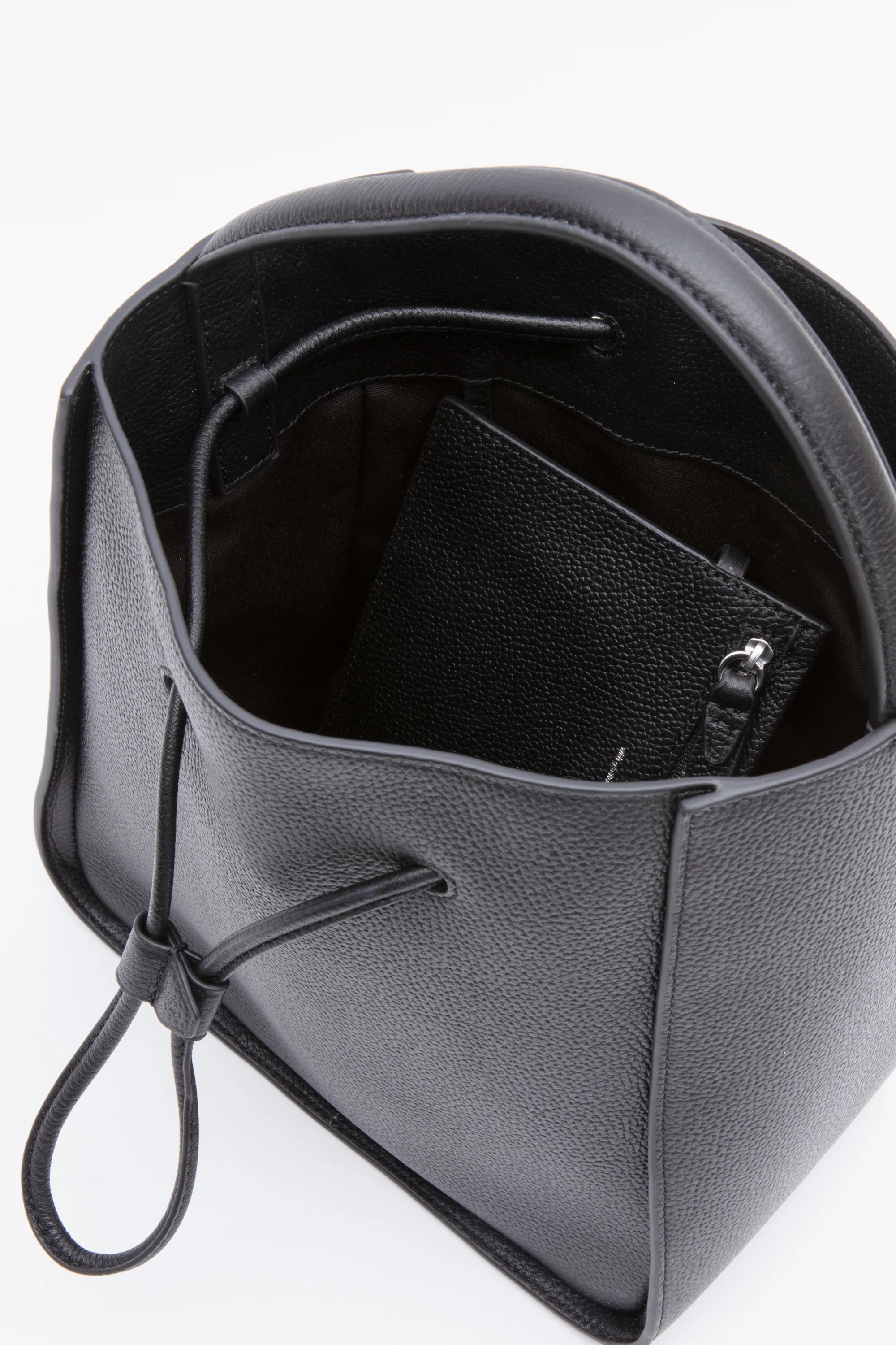 Soleil Small Bucket Drawstring - Image 3