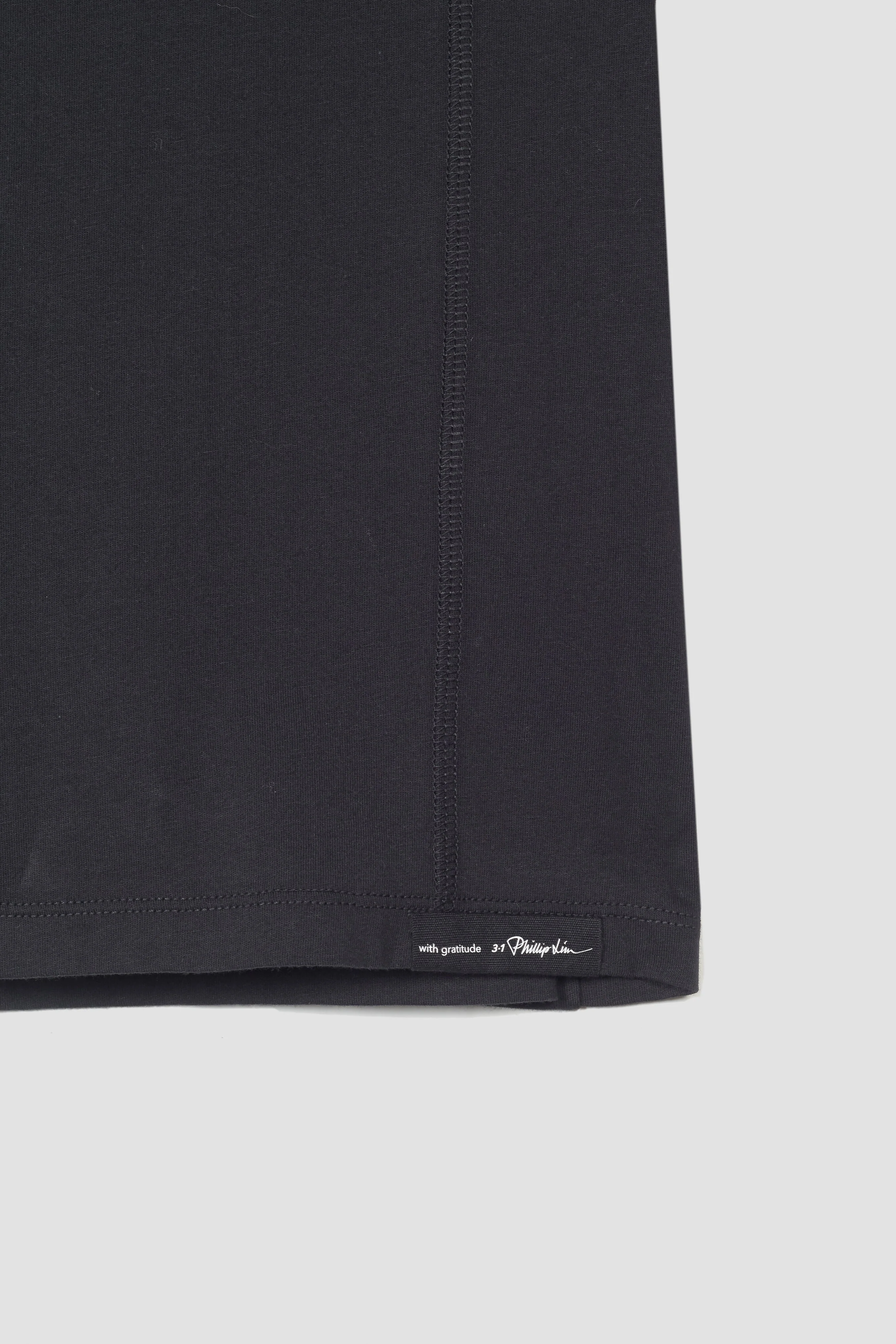 Logo-Patch Essential T-Shirt - Image 9