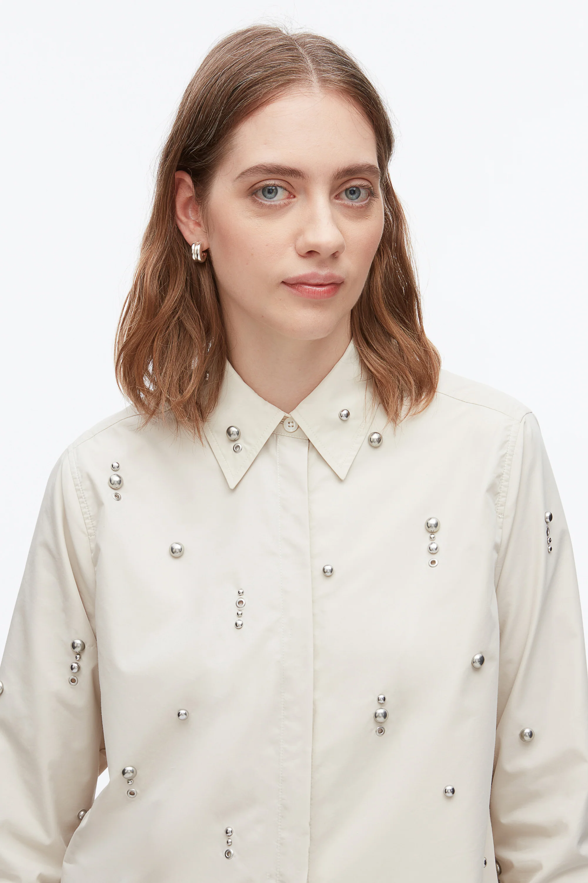 Stud Embellished Cropped Shirt - Image 12