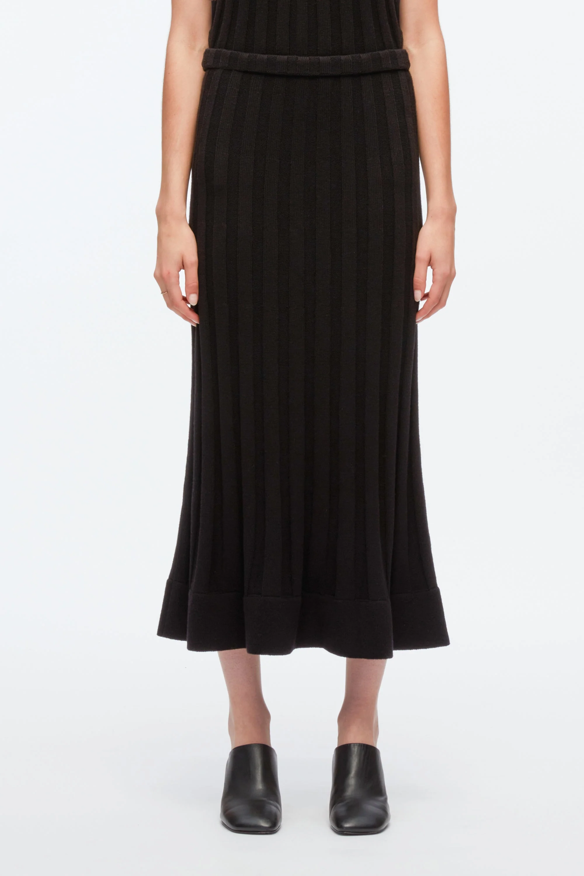 Travelling Rib Midi Skirt - Image 6