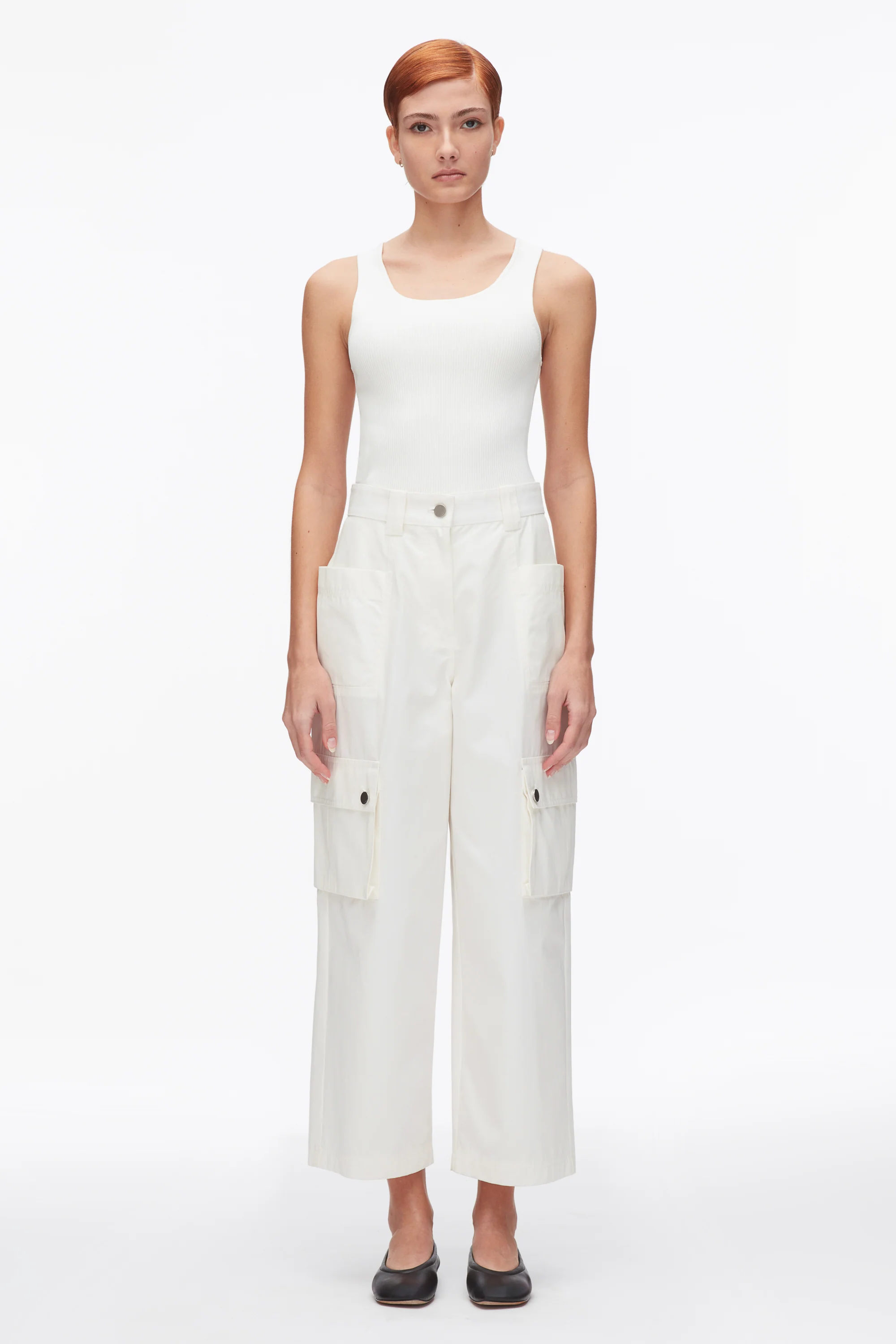 Two-Toned Cropped Cargo Pants - Image 10
