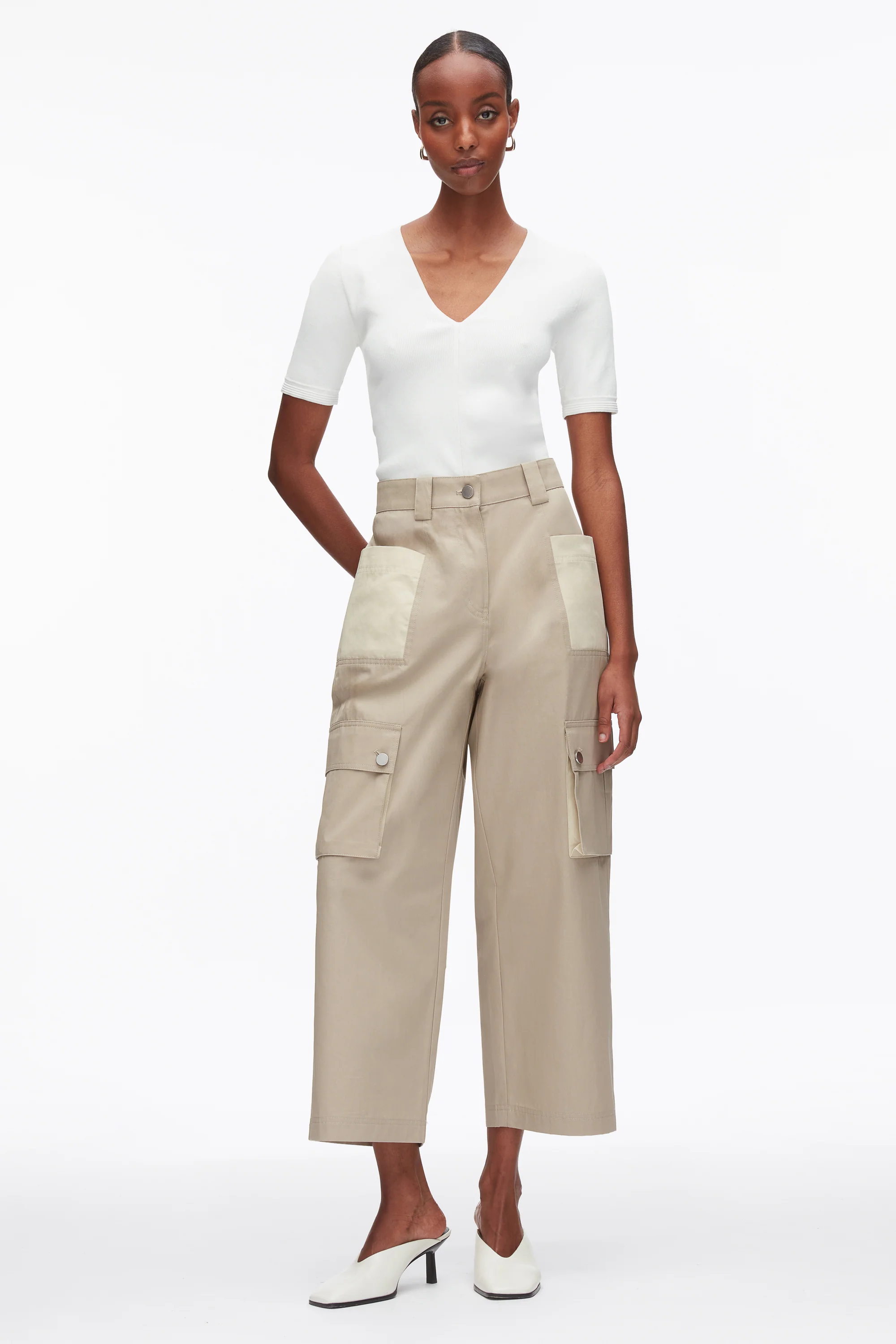 Two-Toned Cropped Cargo Pants - Image 2