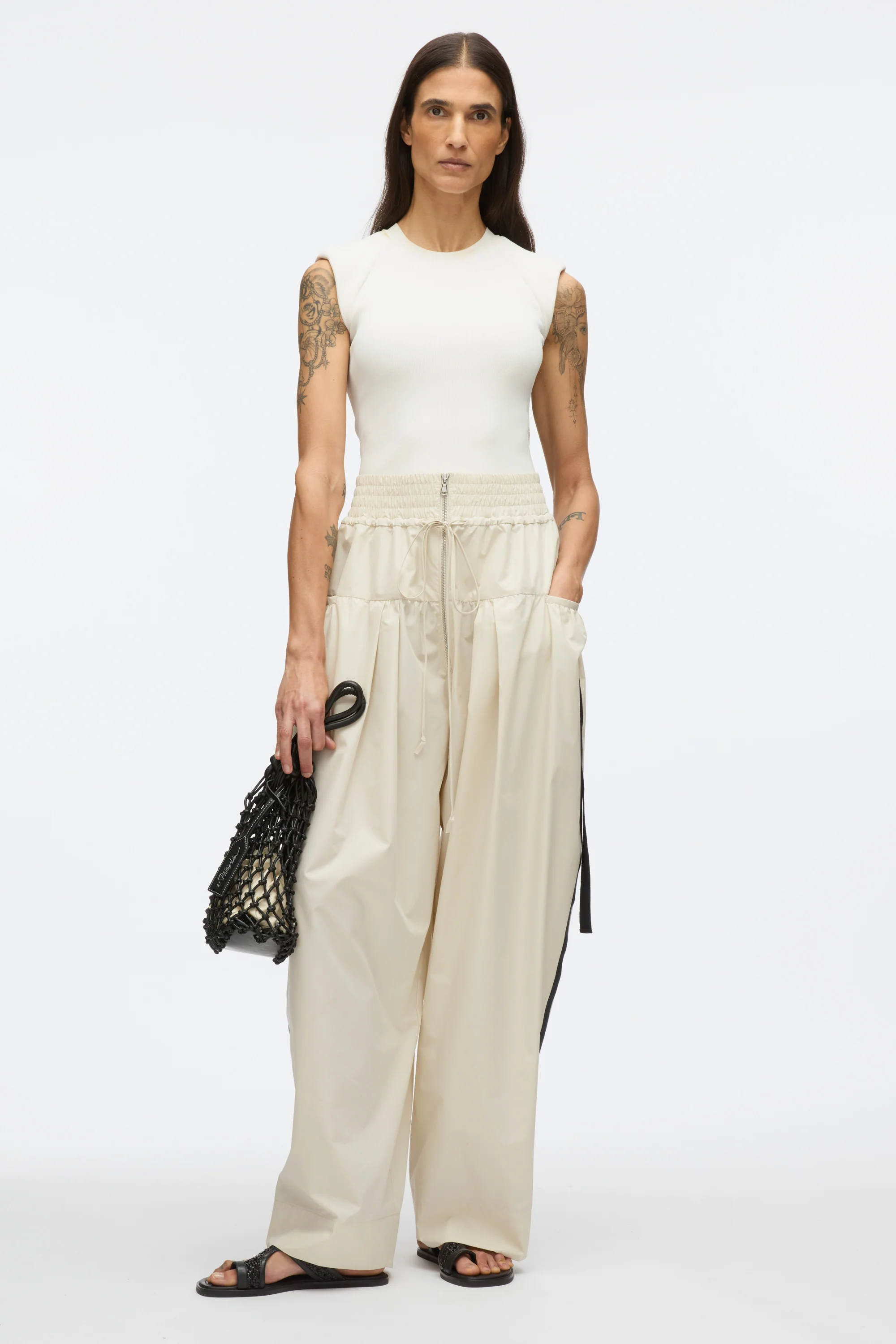 Wide Leg Pleated Pocket Pant