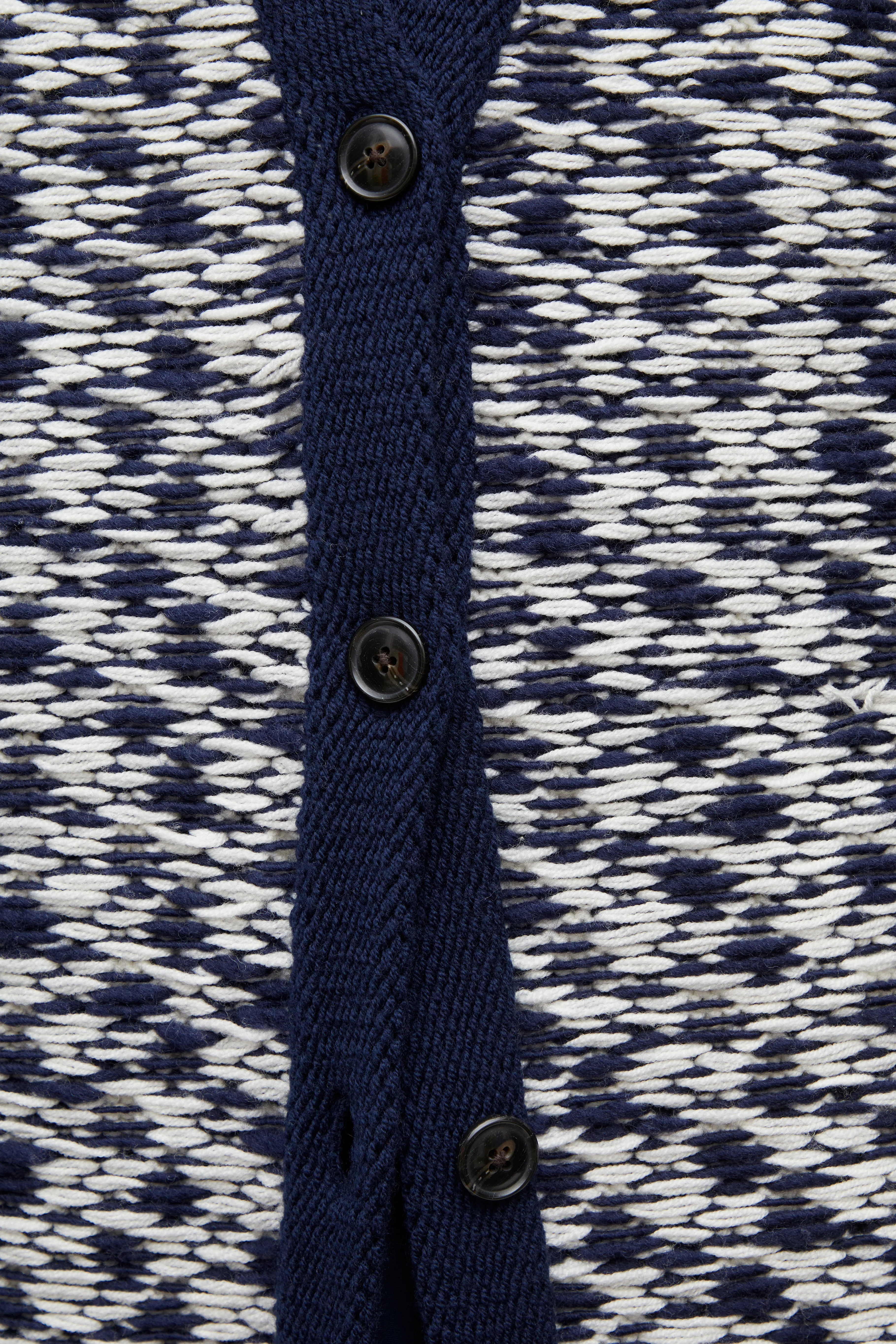 Wool Float Jacquard Vneck Oversized Cardigan - Image 4